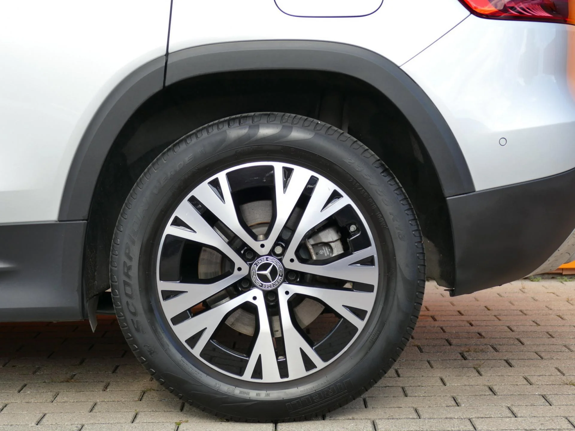 MERCEDES GLB - Miniature 36 sur 36 - Cliquer pour voir cette photo