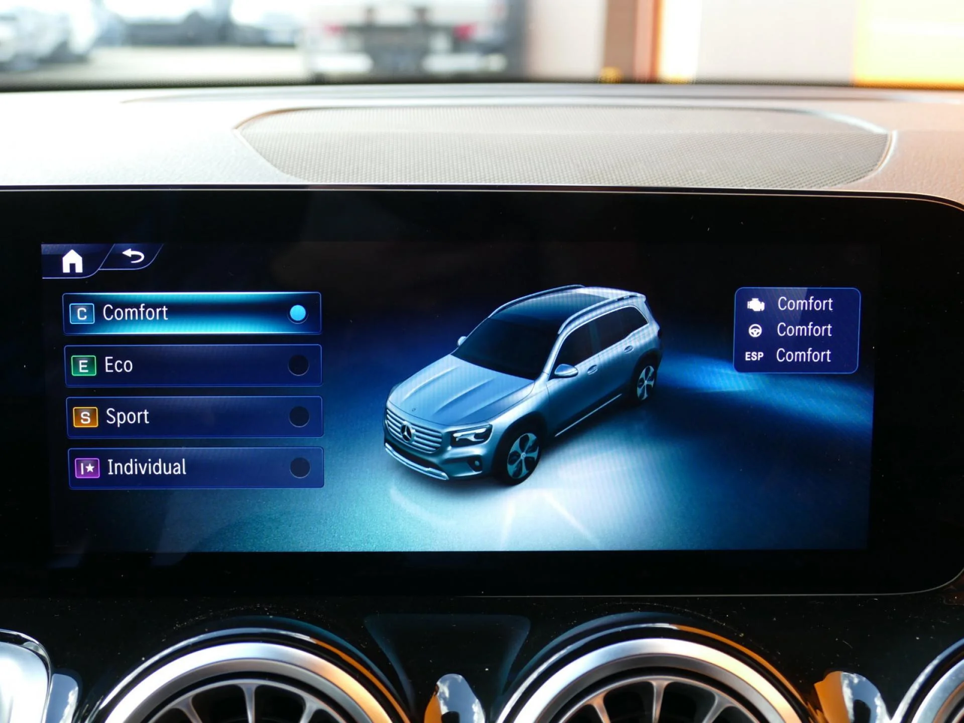 MERCEDES GLB - Miniature 14 sur 36 - Cliquer pour voir cette photo