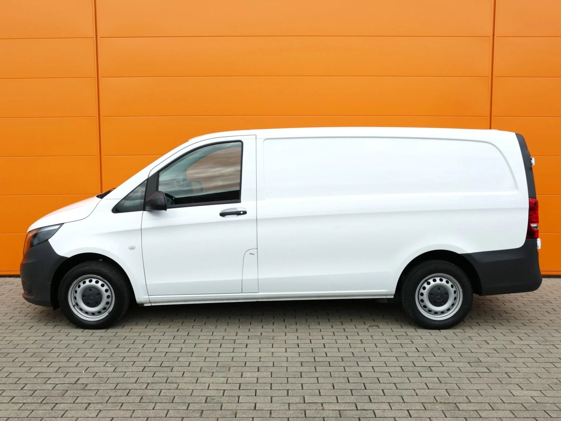 MERCEDES VITO - Miniature 3 sur 30 - Cliquer pour voir cette photo