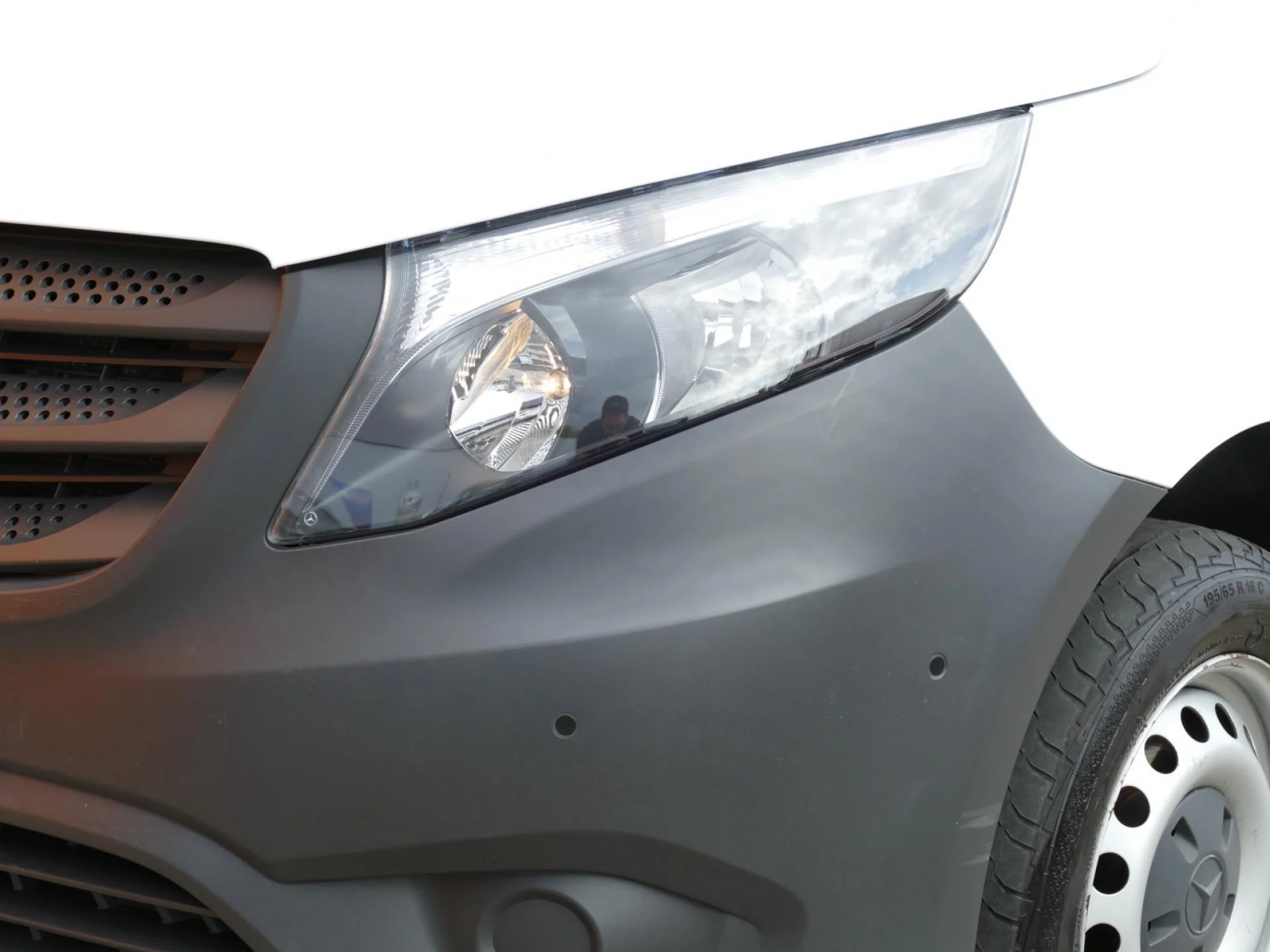 MERCEDES VITO - Miniature 23 sur 30 - Cliquer pour voir cette photo