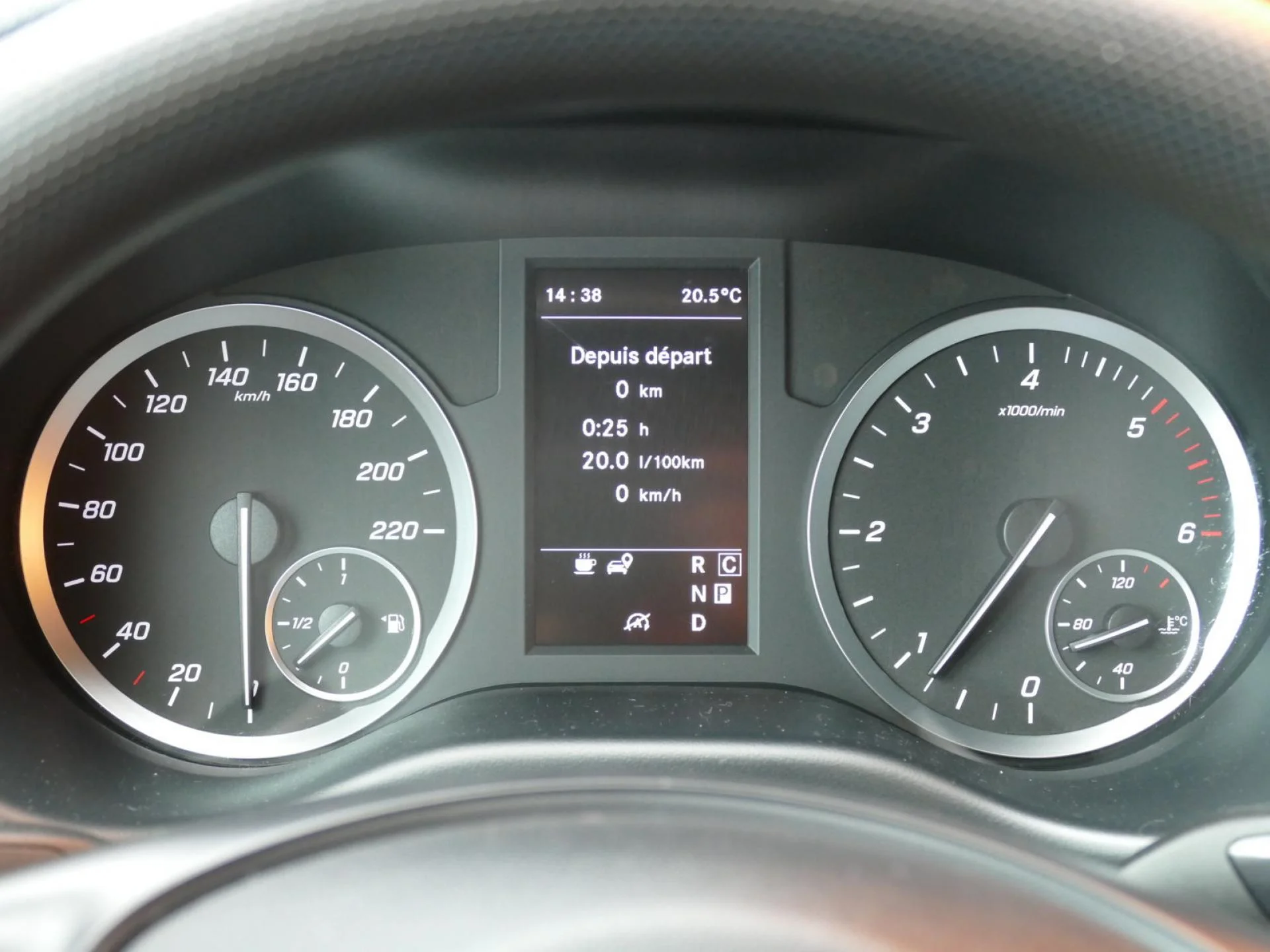 MERCEDES VITO - Miniature 13 sur 30 - Cliquer pour voir cette photo