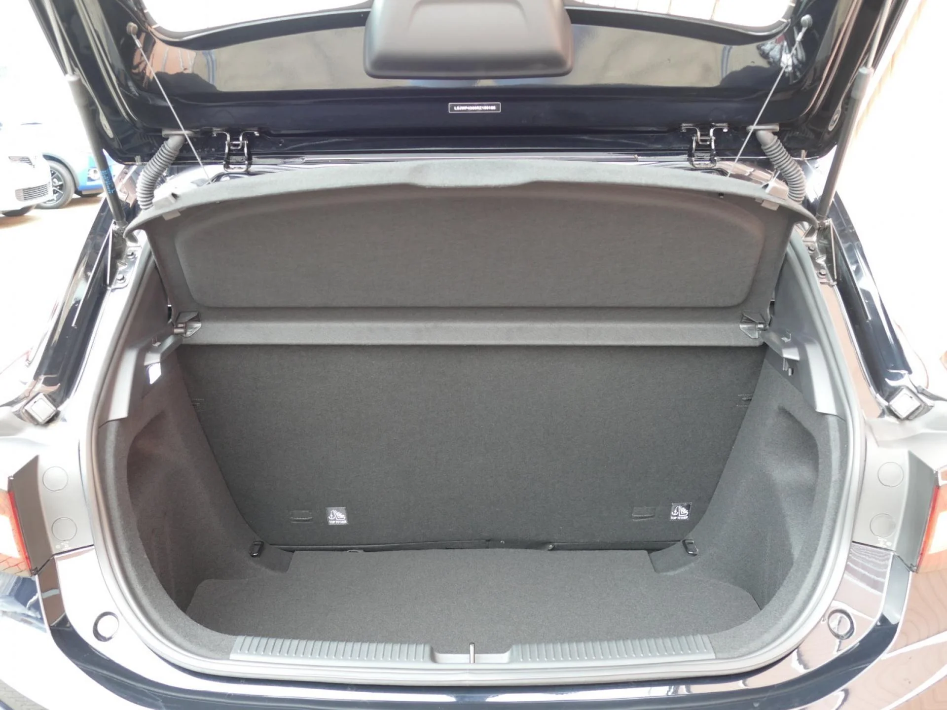 MG MOTOR MG3 - Miniature 8 sur 32 - Cliquer pour voir cette photo