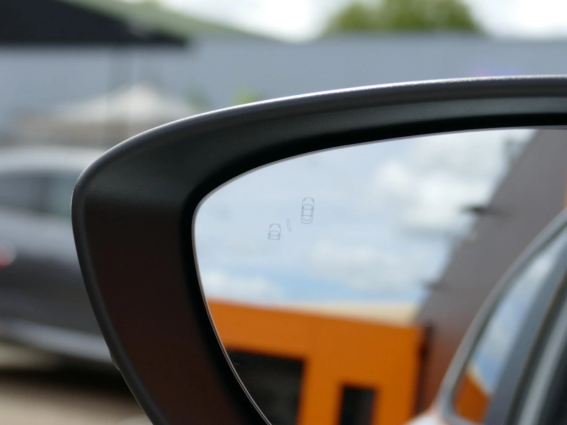 MG MOTOR MG3 - Miniature 28 sur 34 - Cliquer pour voir cette photo