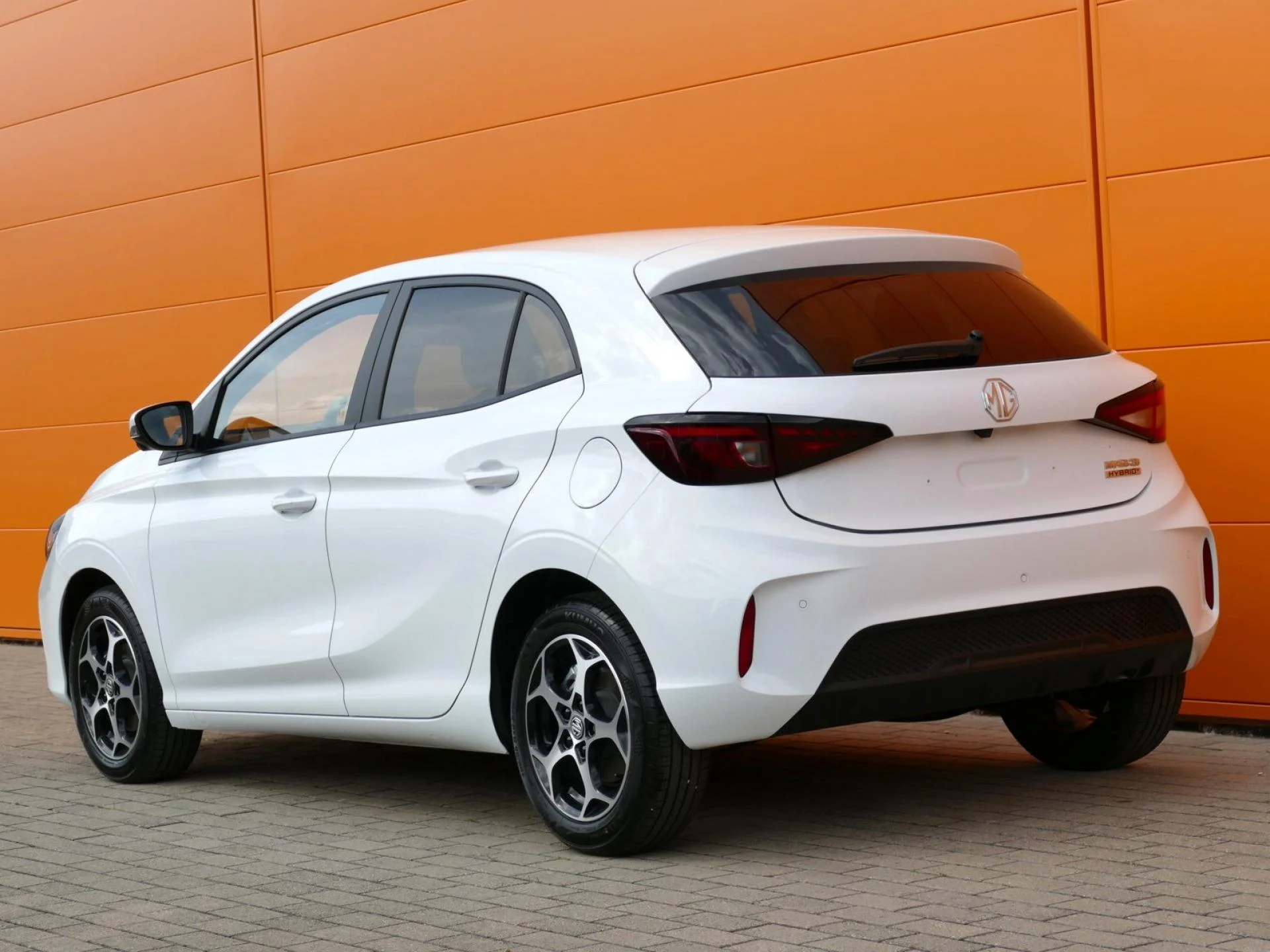 MG MOTOR MG3 - Miniature 4 sur 34 - Cliquer pour voir cette photo