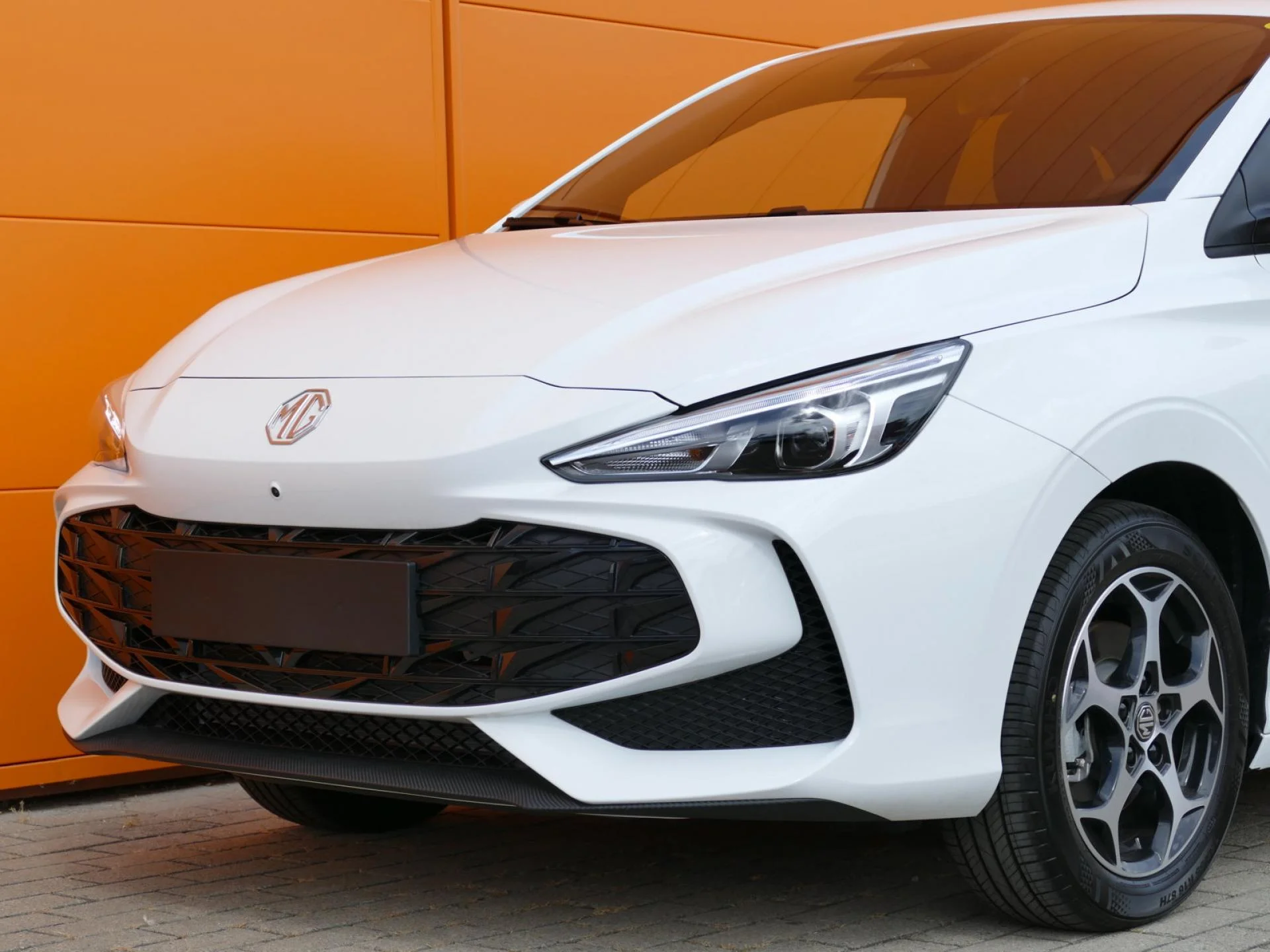 MG MOTOR MG3 - Miniature 30 sur 34 - Cliquer pour voir cette photo