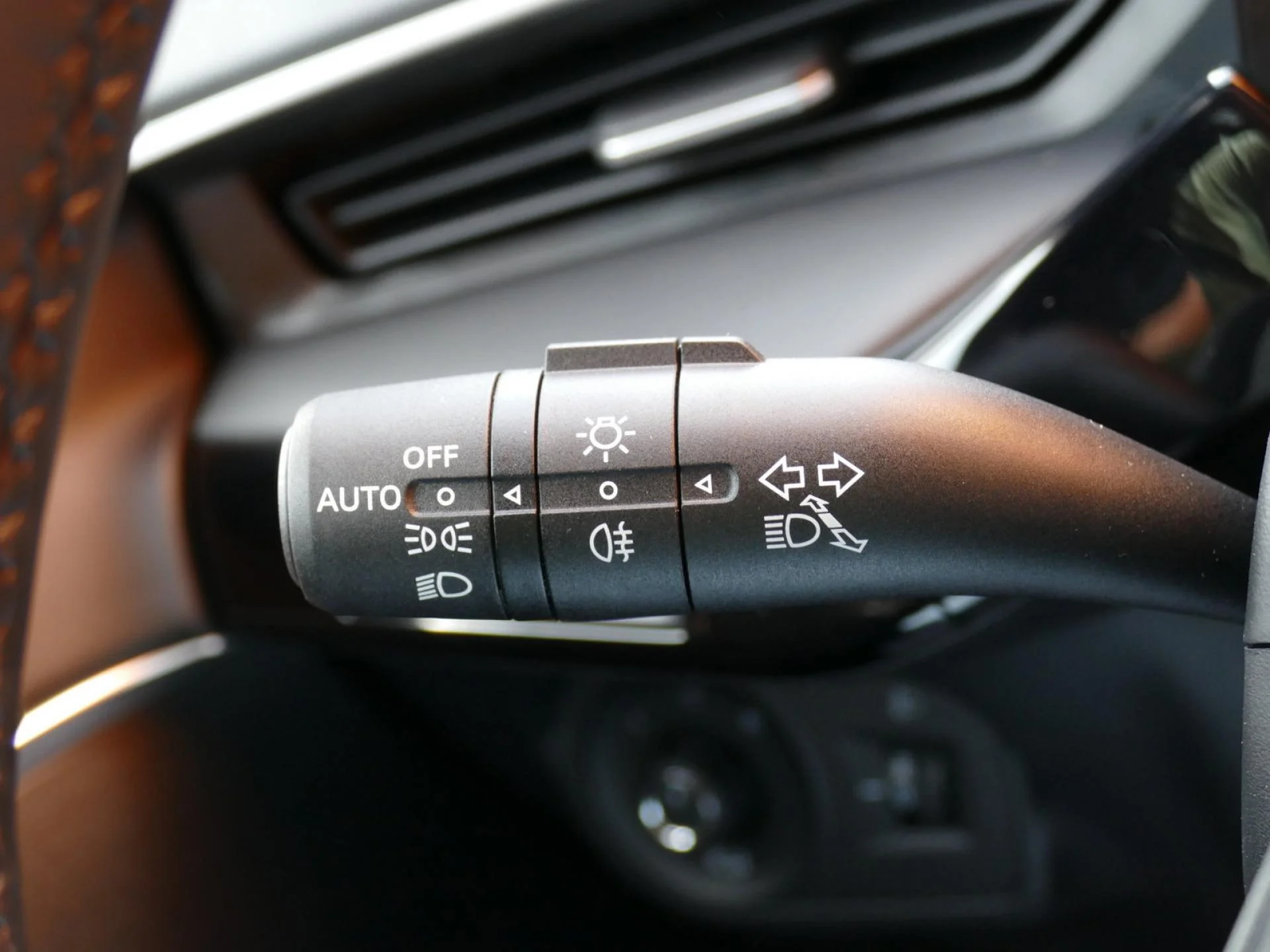 MG MOTOR MG3 - Miniature 26 sur 34 - Cliquer pour voir cette photo