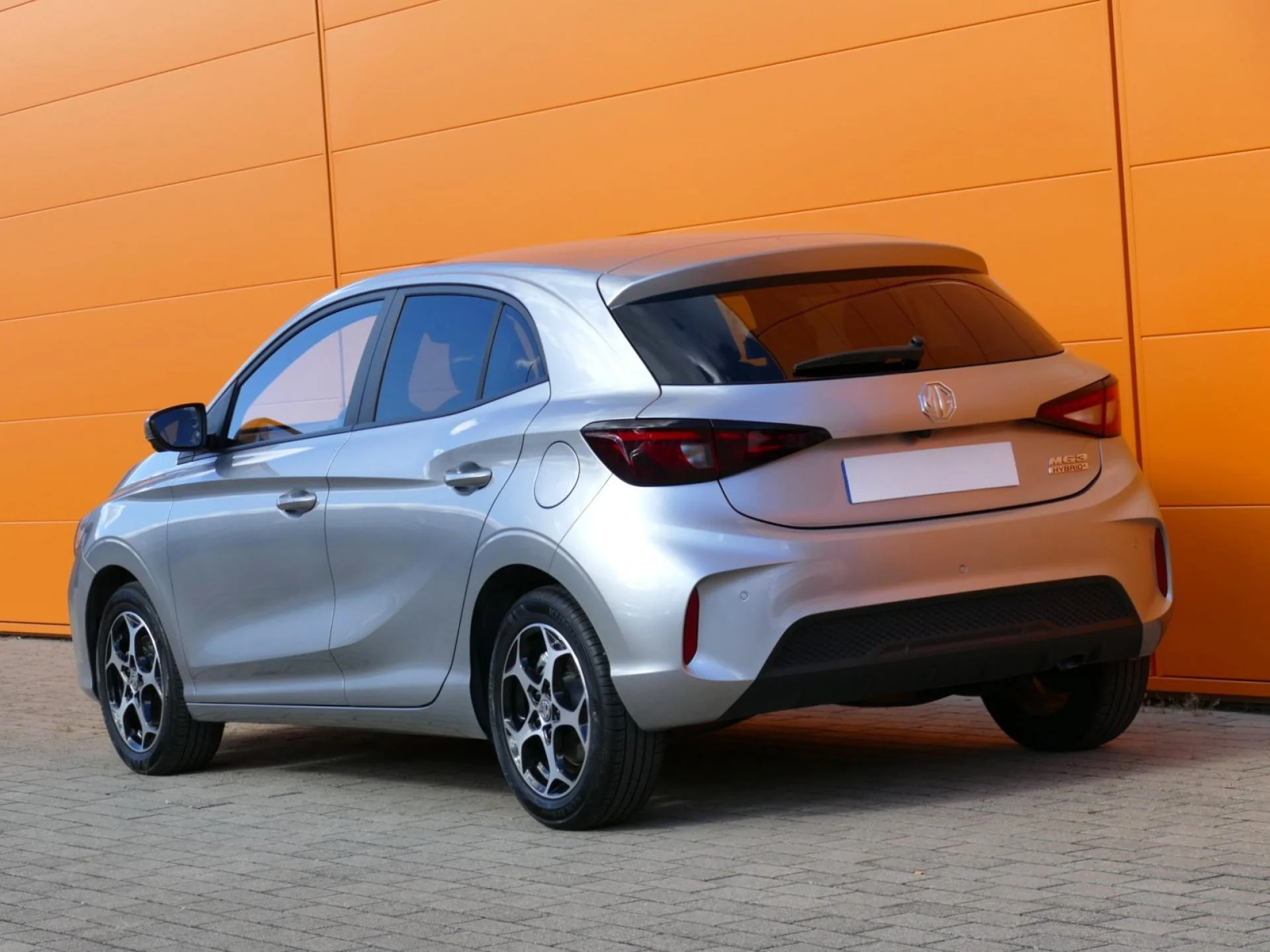 MG MOTOR MG3 - Miniature 5 sur 35 - Cliquer pour voir cette photo