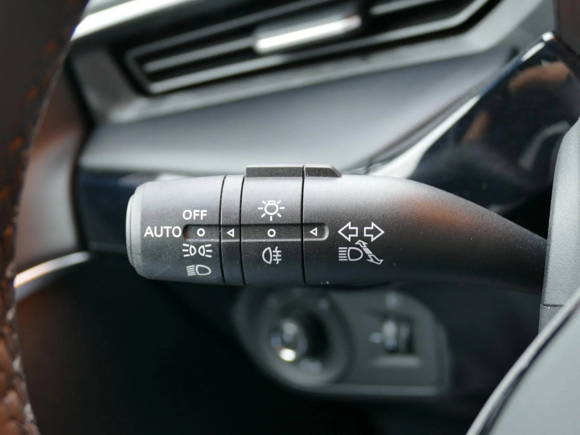 MG MOTOR MG3 - Miniature 21 sur 31 - Cliquer pour voir cette photo