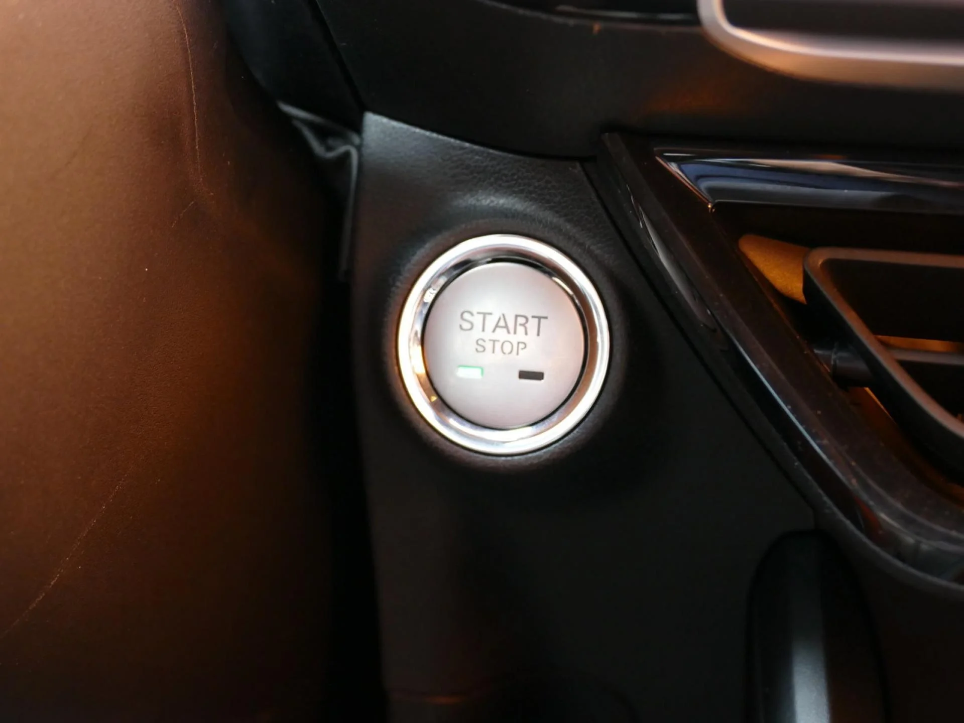 MG MOTOR MG3 - Miniature 17 sur 25 - Cliquer pour voir cette photo