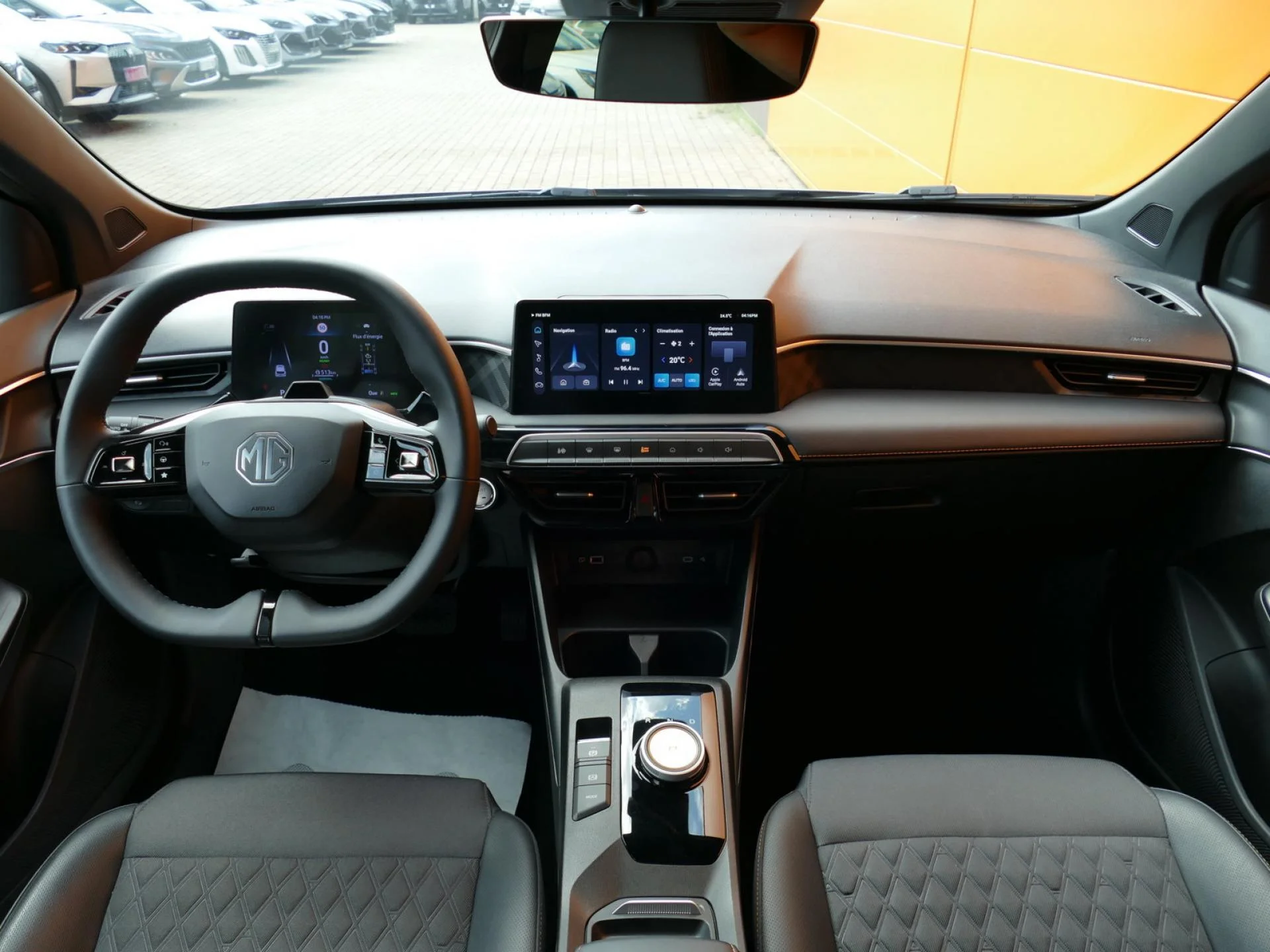 MG MOTOR MG3 - Miniature 3 sur 25 - Cliquer pour voir cette photo