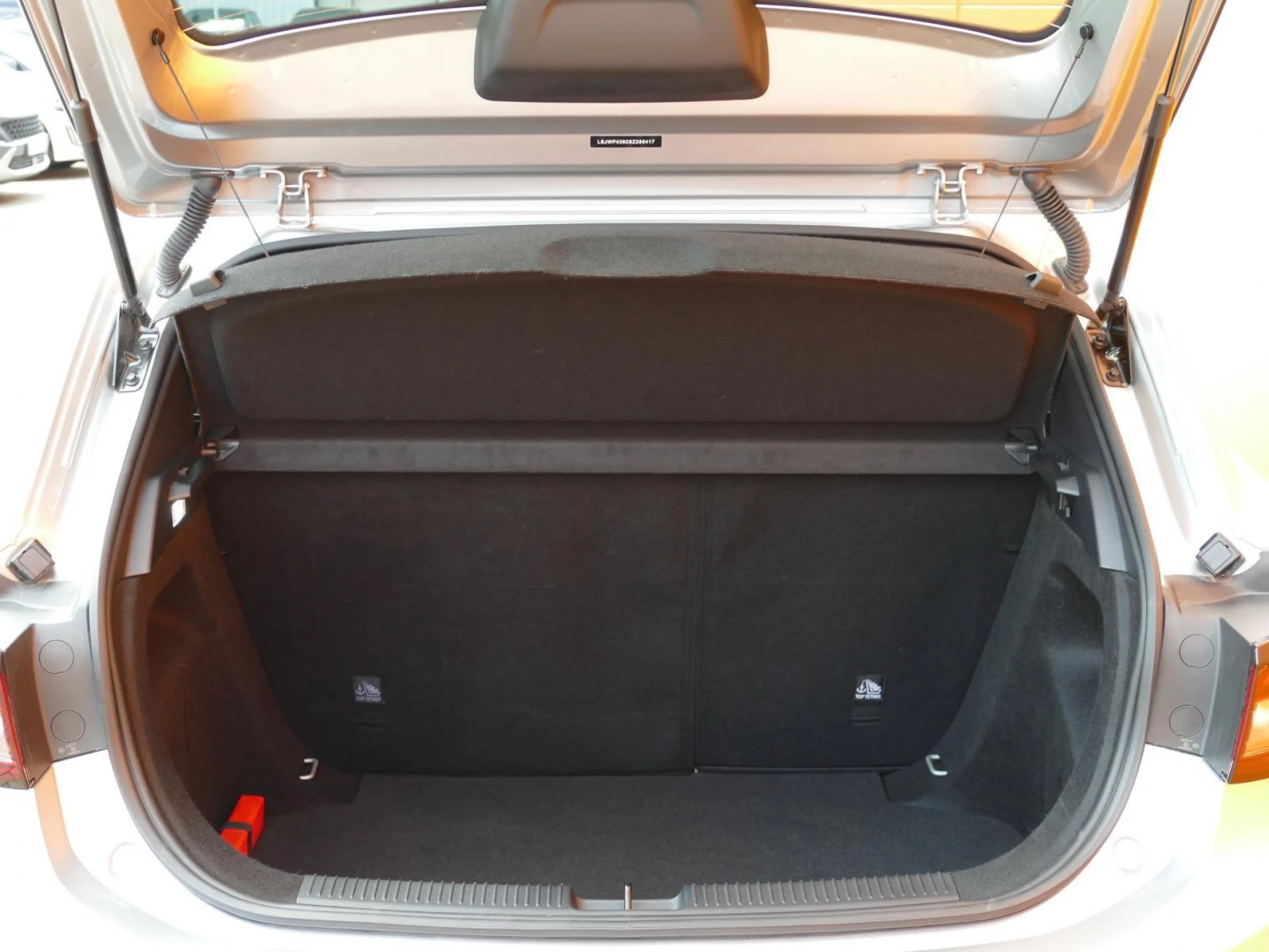 MG MOTOR MG3 - Miniature 6 sur 25 - Cliquer pour voir cette photo