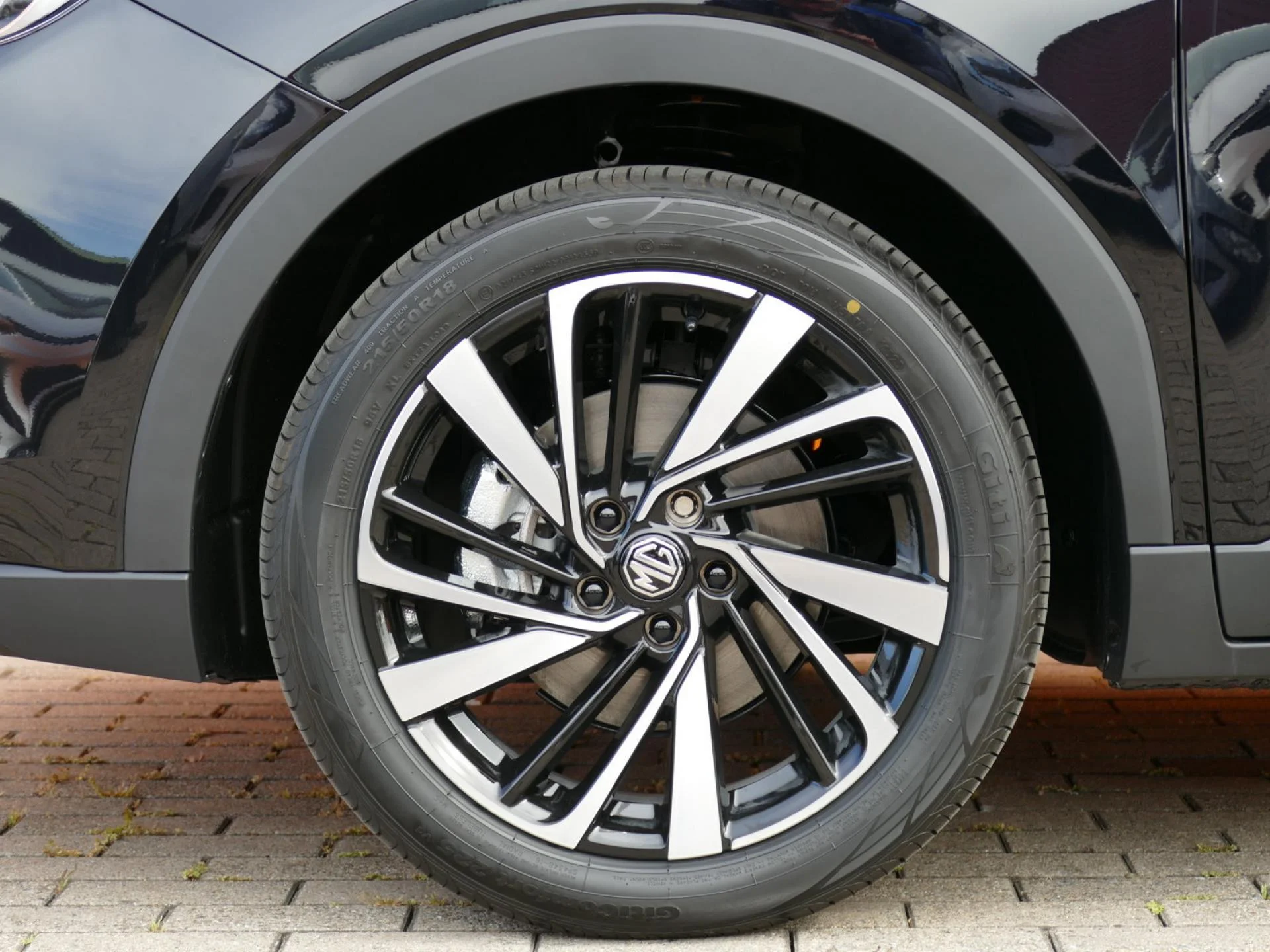 MG MOTOR ZS - Miniature 30 sur 31 - Cliquer pour voir cette photo