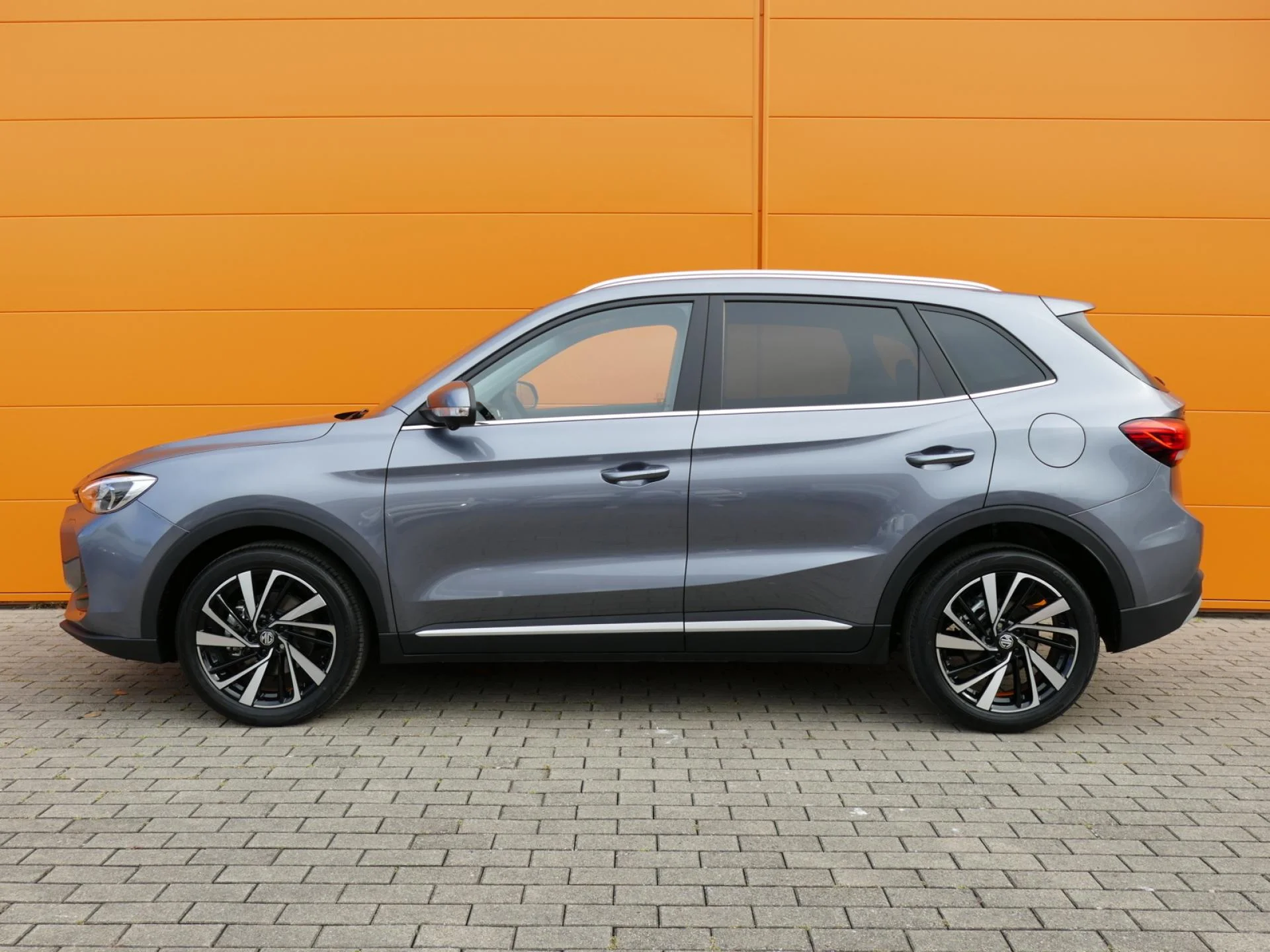MG MOTOR ZS - Miniature 3 sur 34 - Cliquer pour voir cette photo