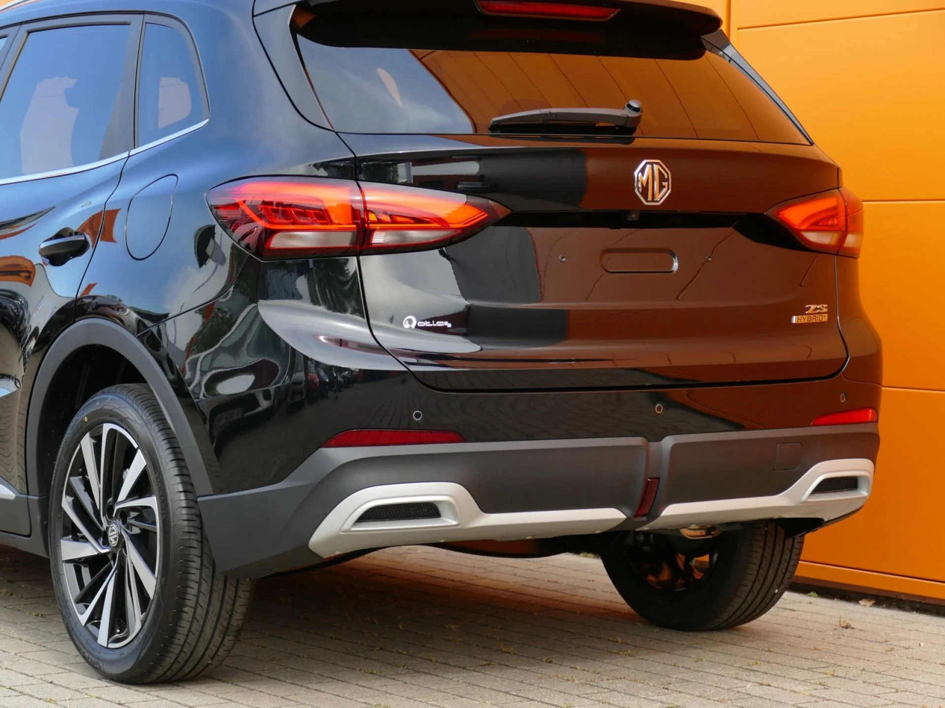 MG MOTOR ZS - Miniature 29 sur 31 - Cliquer pour voir cette photo