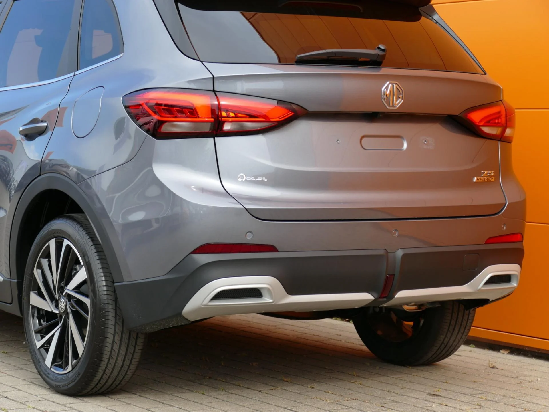 MG MOTOR ZS - Miniature 32 sur 34 - Cliquer pour voir cette photo