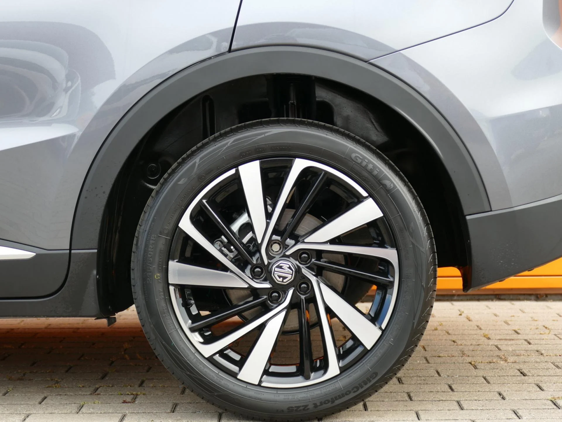 MG MOTOR ZS - Miniature 34 sur 34 - Cliquer pour voir cette photo