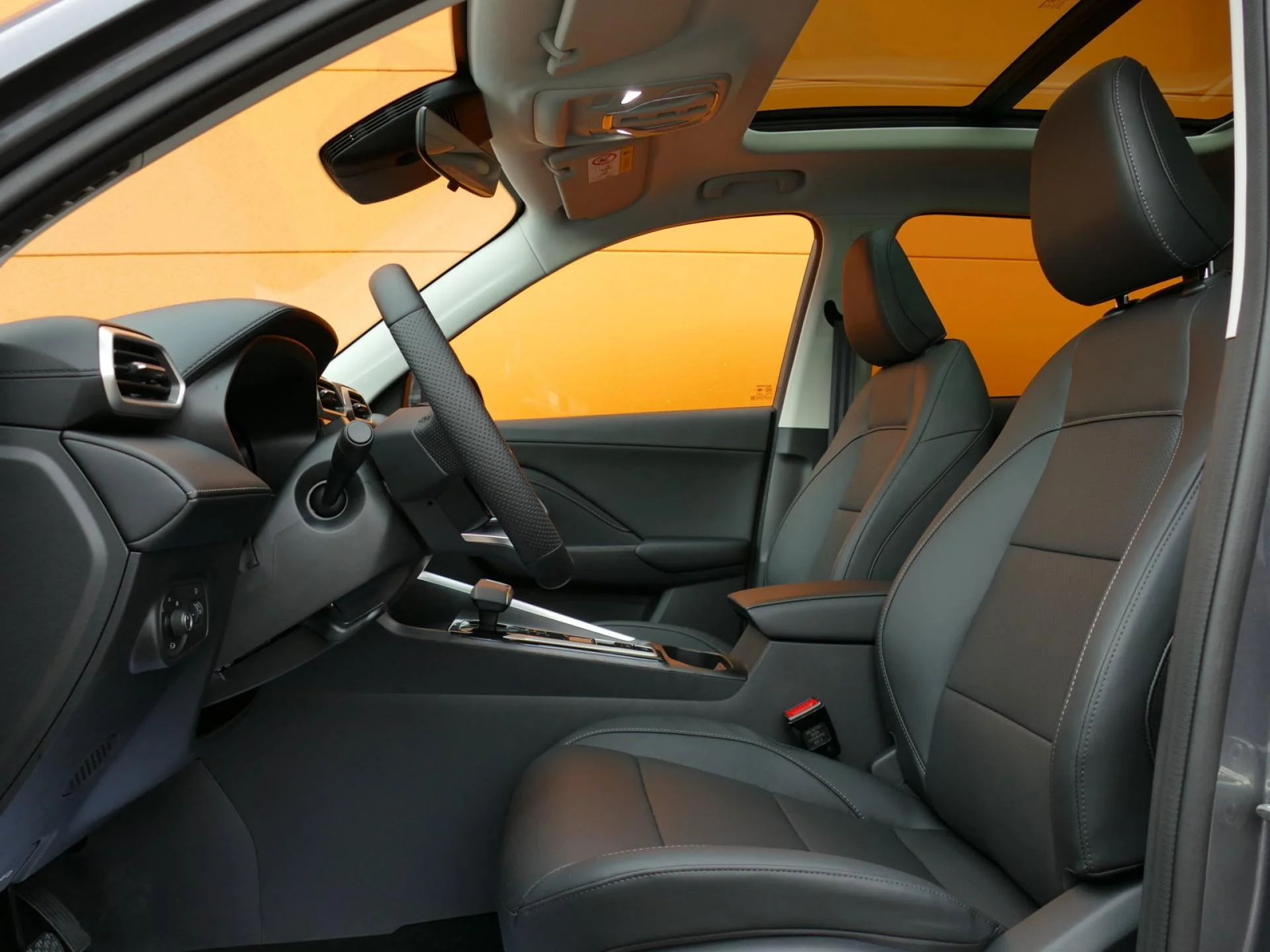 MG MOTOR ZS - Miniature 7 sur 35 - Cliquer pour voir cette photo