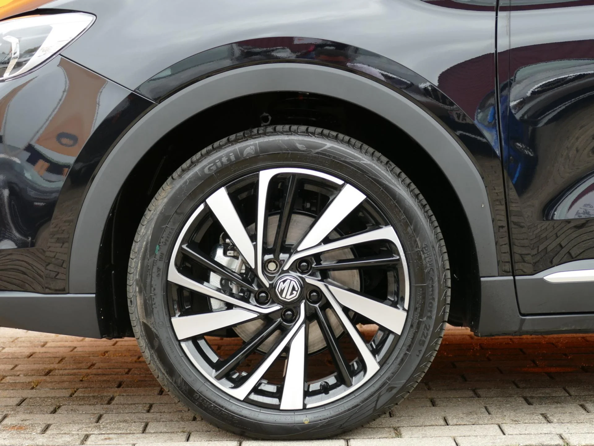 MG MOTOR ZS - Miniature 34 sur 35 - Cliquer pour voir cette photo