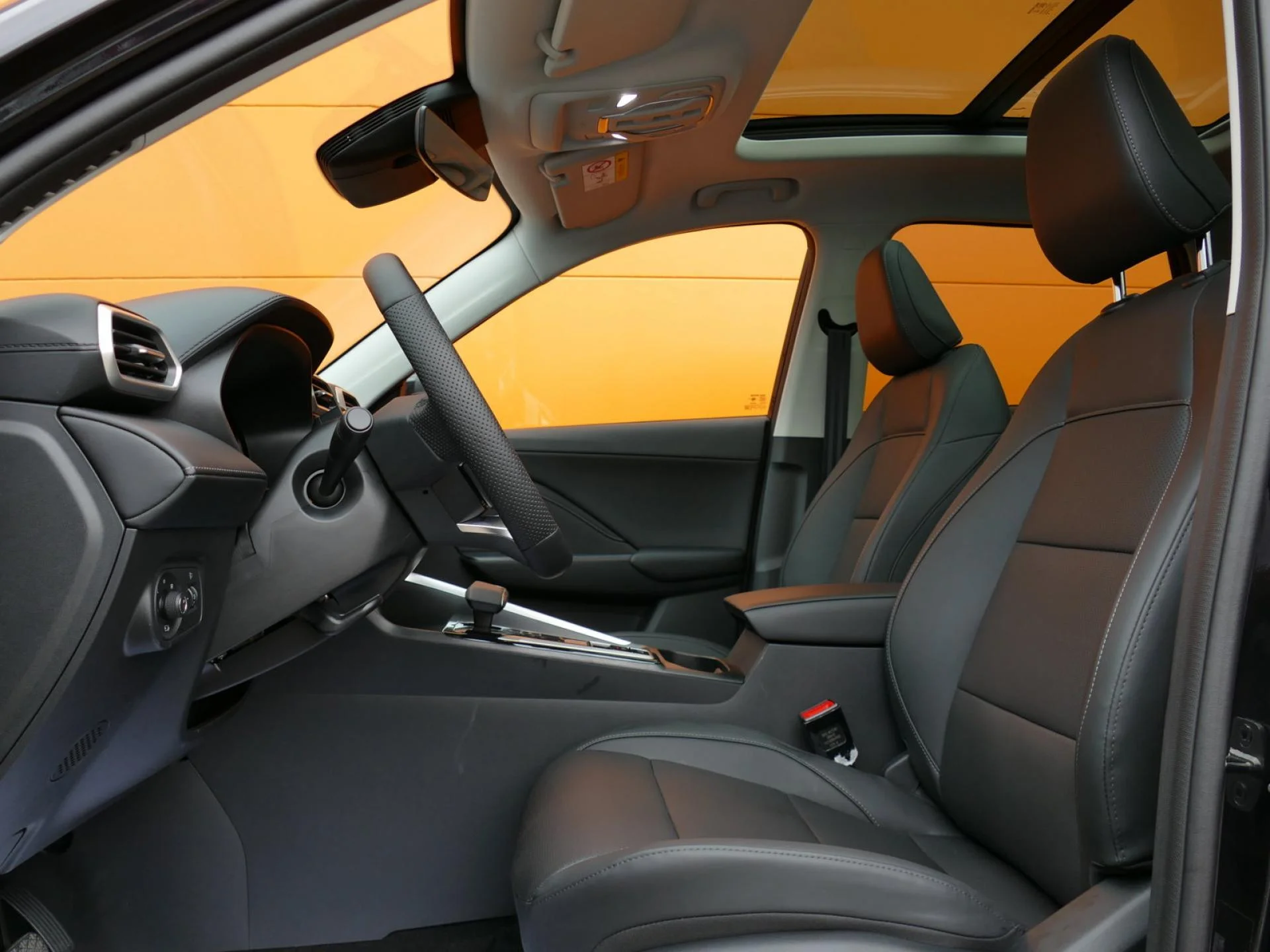 MG MOTOR ZS - Miniature 7 sur 35 - Cliquer pour voir cette photo