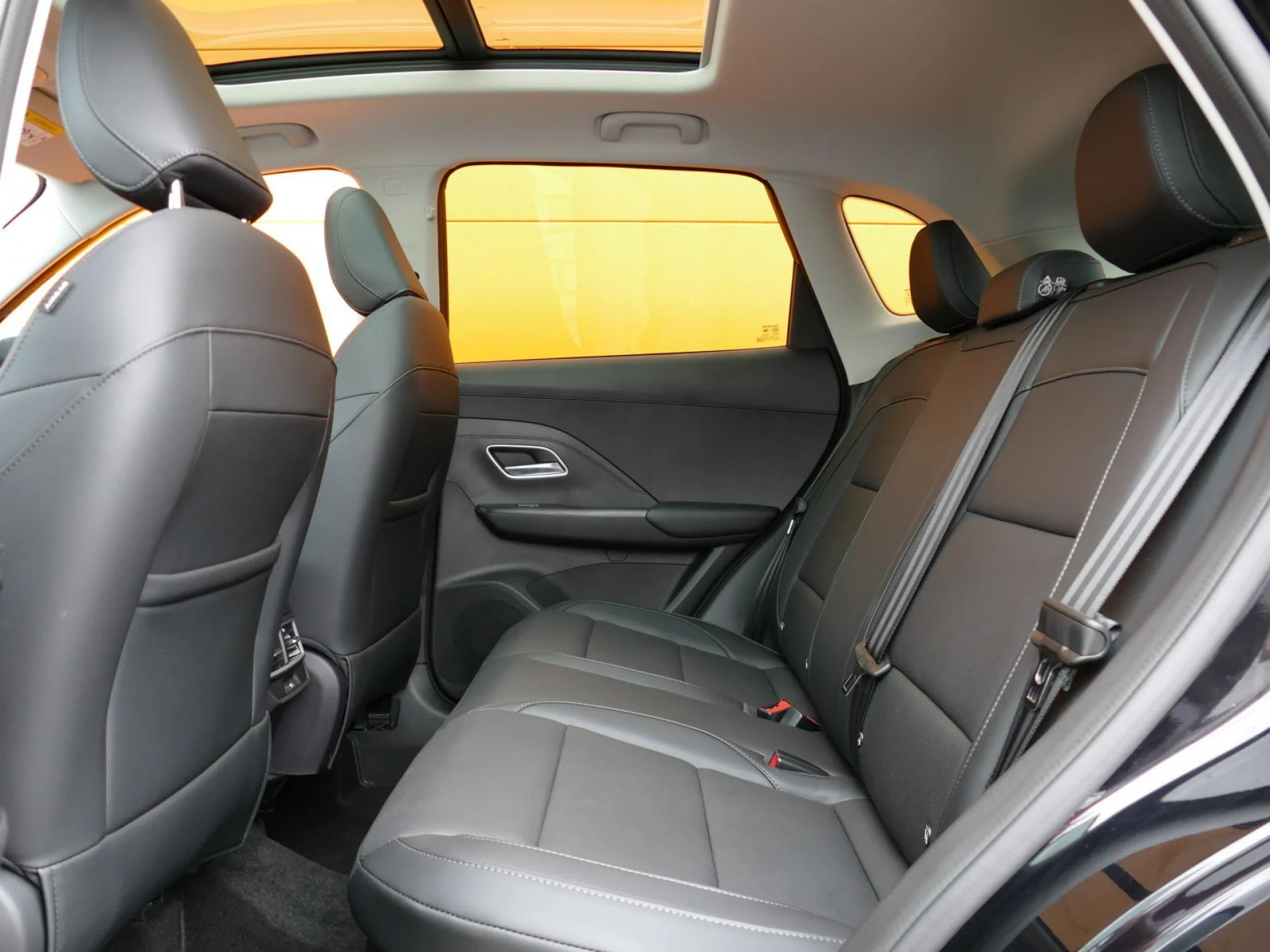 MG MOTOR ZS - Miniature 8 sur 35 - Cliquer pour voir cette photo