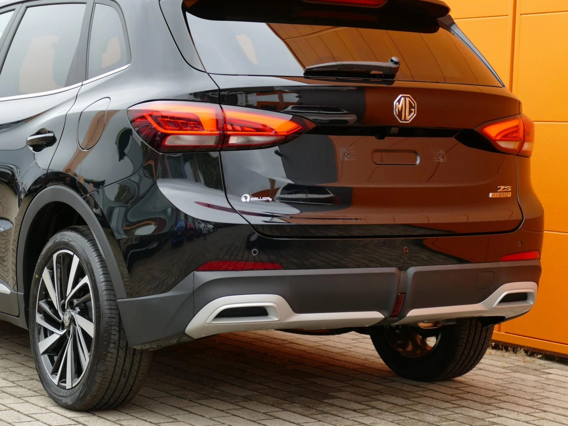 MG MOTOR ZS - Miniature 33 sur 35 - Cliquer pour voir cette photo