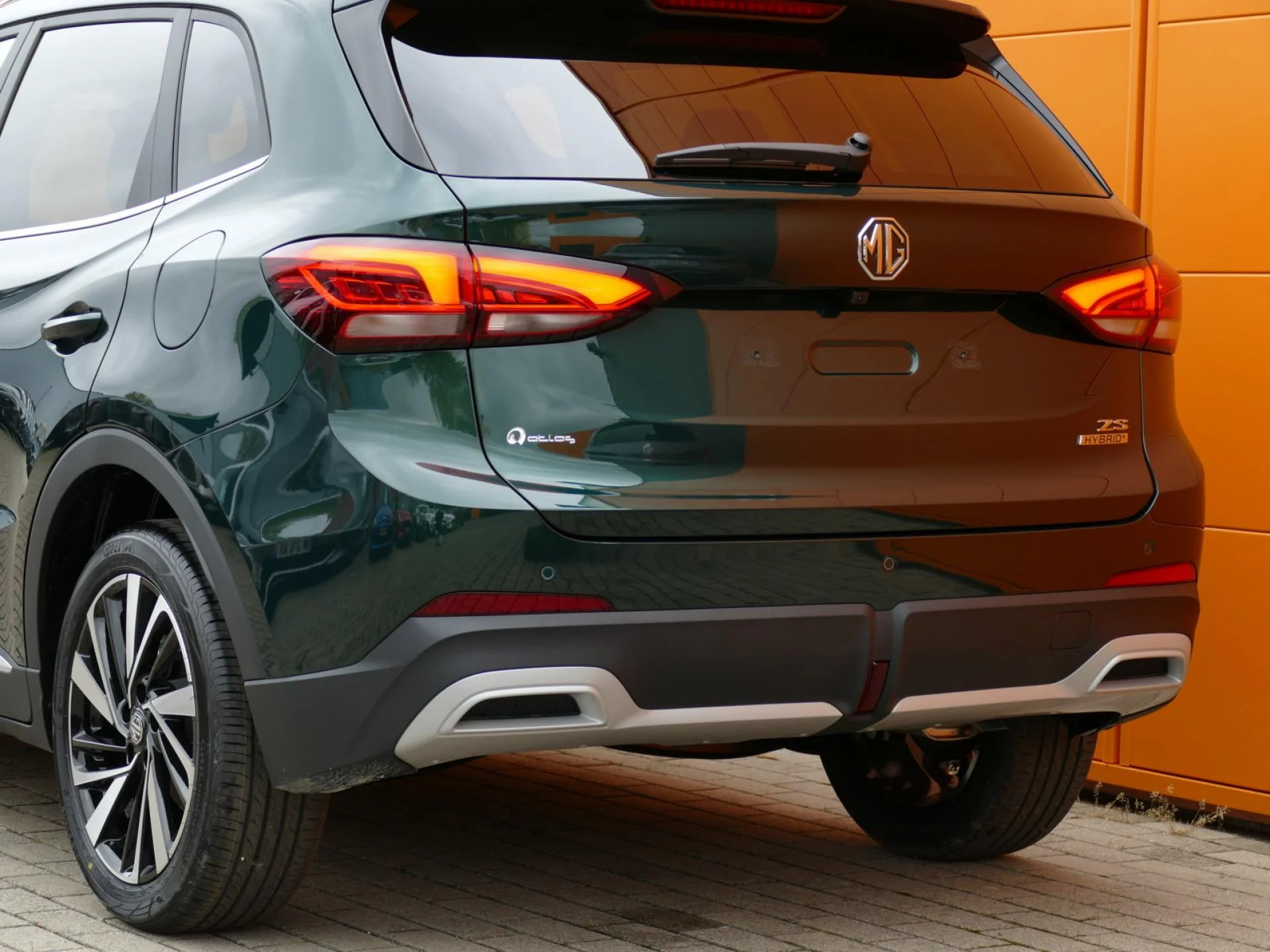 MG MOTOR ZS - Miniature 32 sur 34 - Cliquer pour voir cette photo