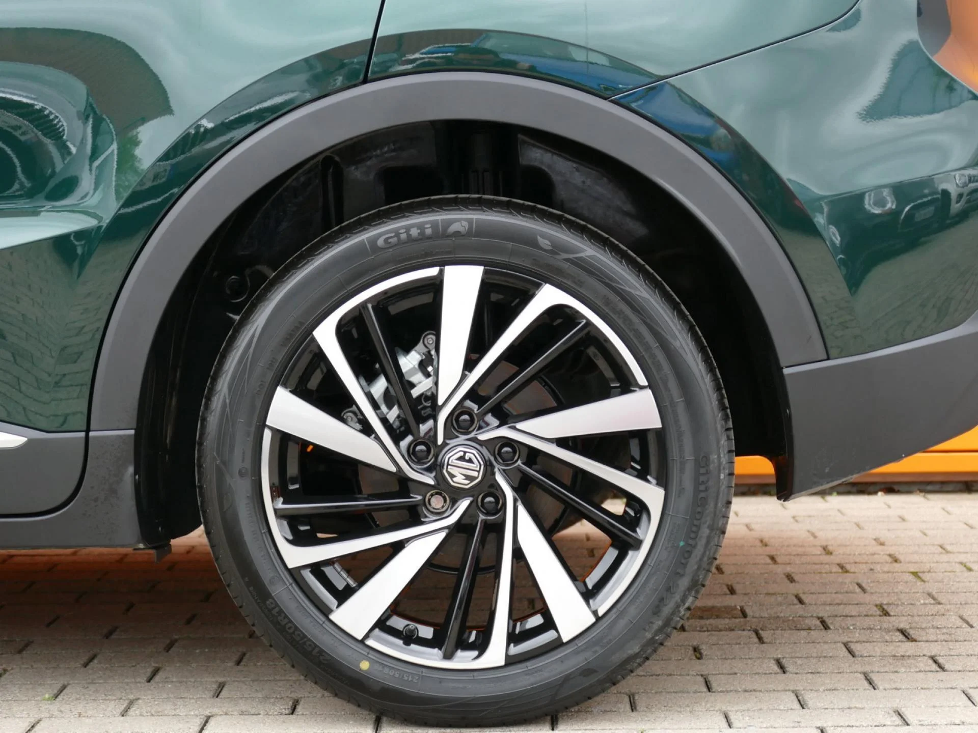 MG MOTOR ZS - Miniature 34 sur 34 - Cliquer pour voir cette photo