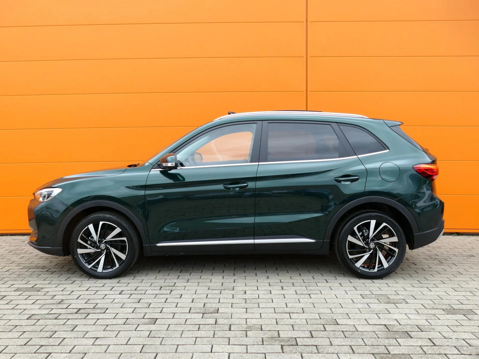 MG MOTOR ZS - Miniature 4 sur 34 - Cliquer pour voir cette photo