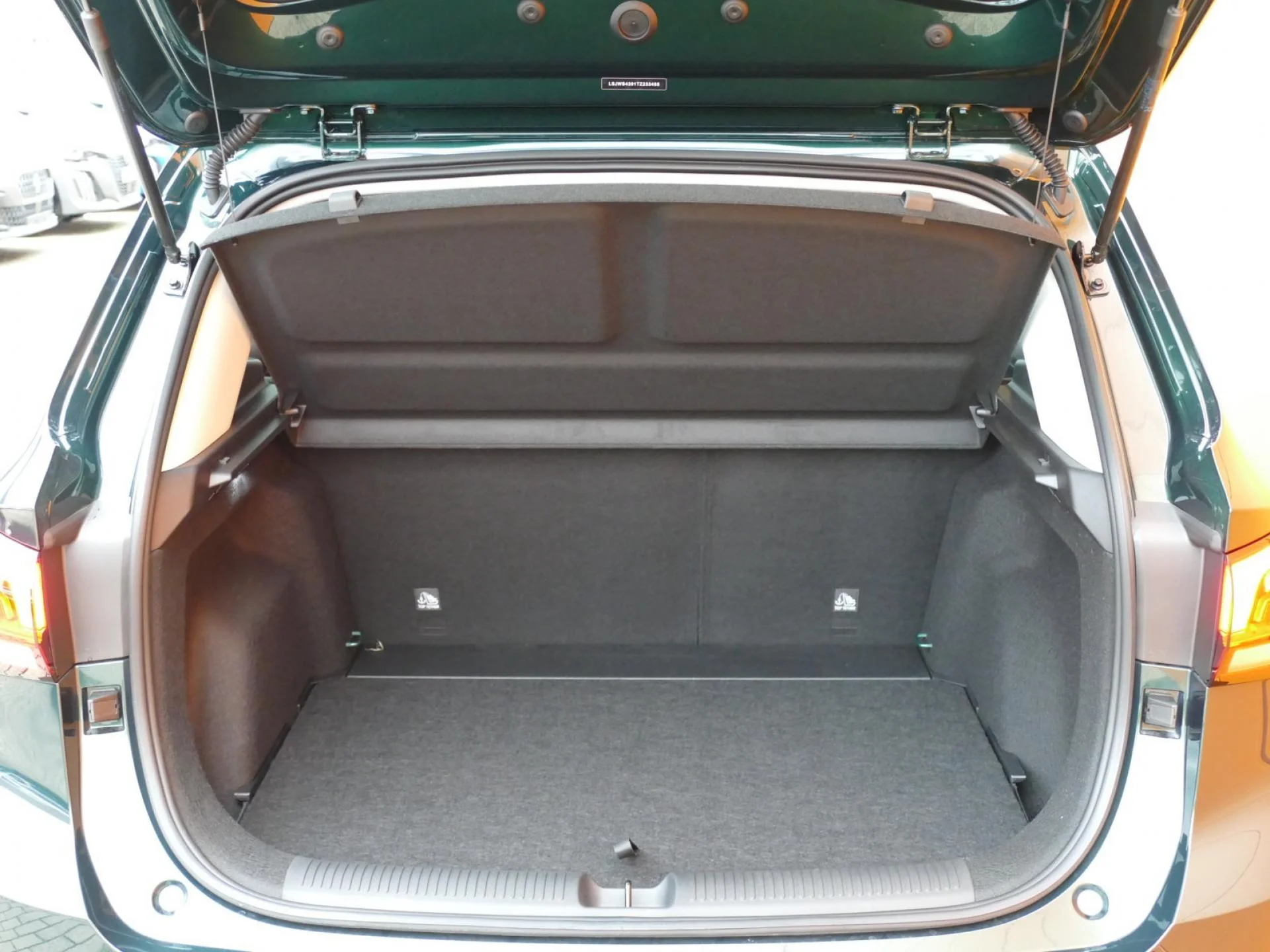 MG MOTOR ZS - Miniature 9 sur 34 - Cliquer pour voir cette photo