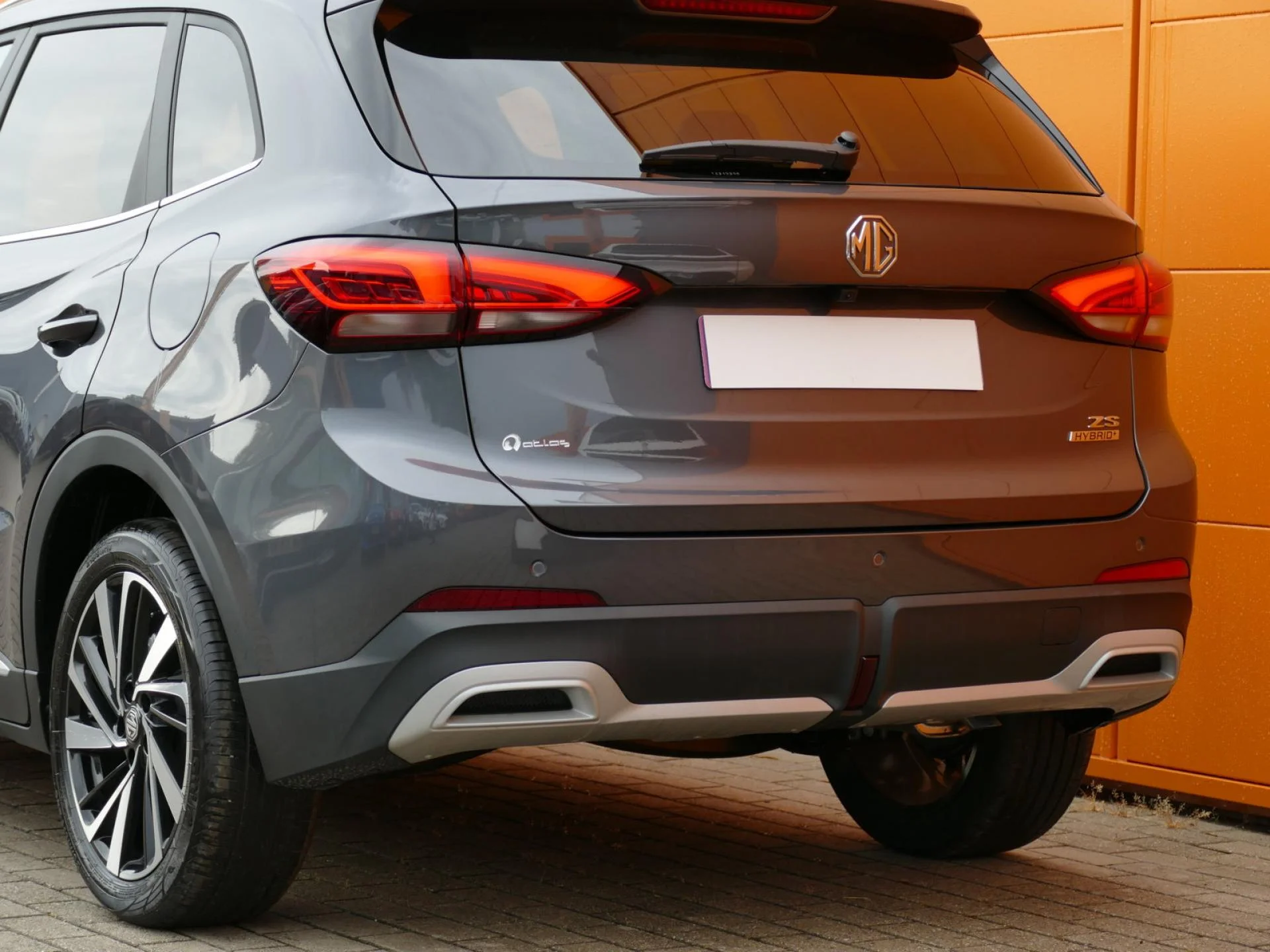 MG MOTOR ZS - Miniature 33 sur 35 - Cliquer pour voir cette photo