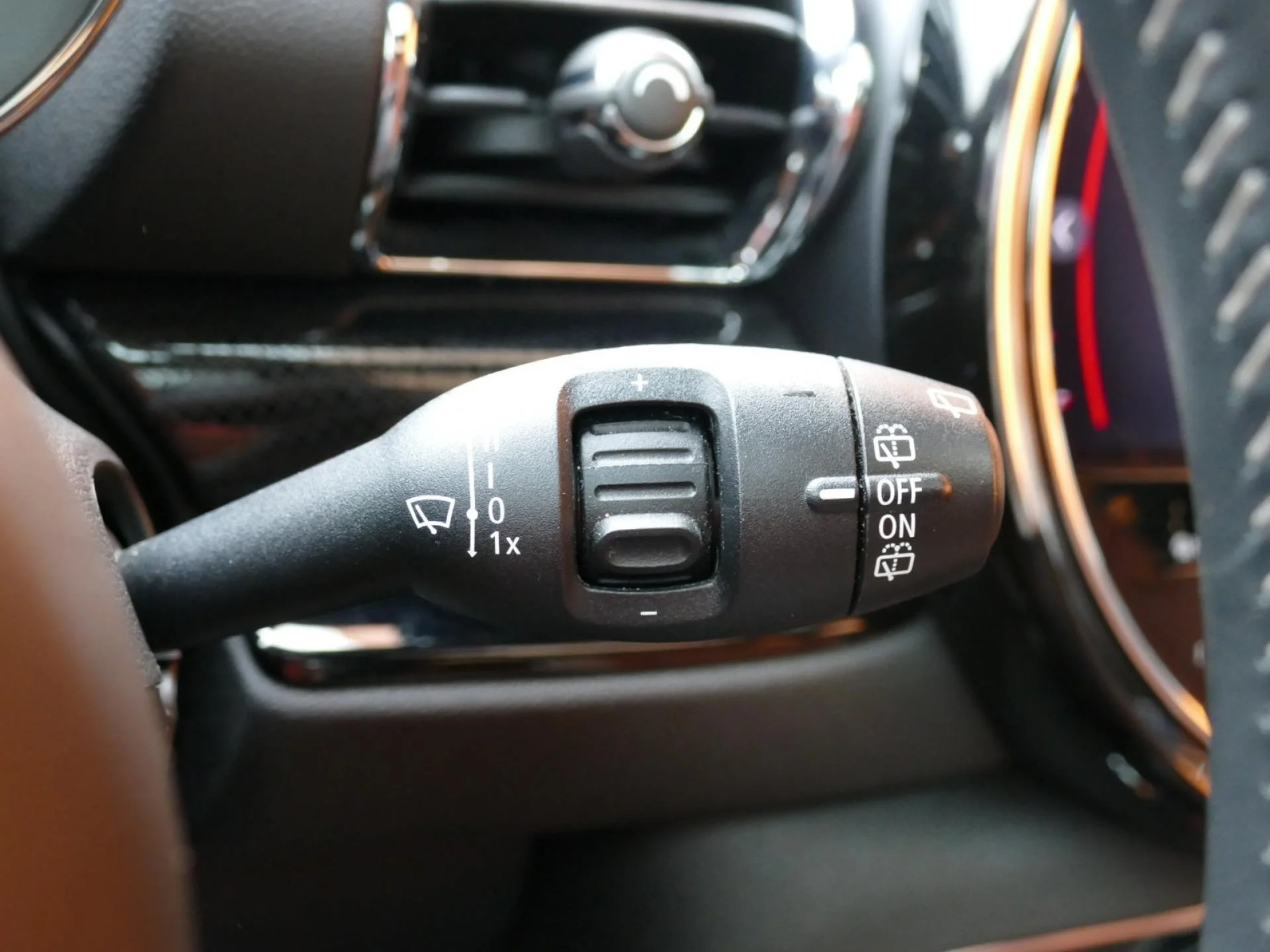 MINI CLUBMAN - Miniature 30 sur 39 - Cliquer pour voir cette photo