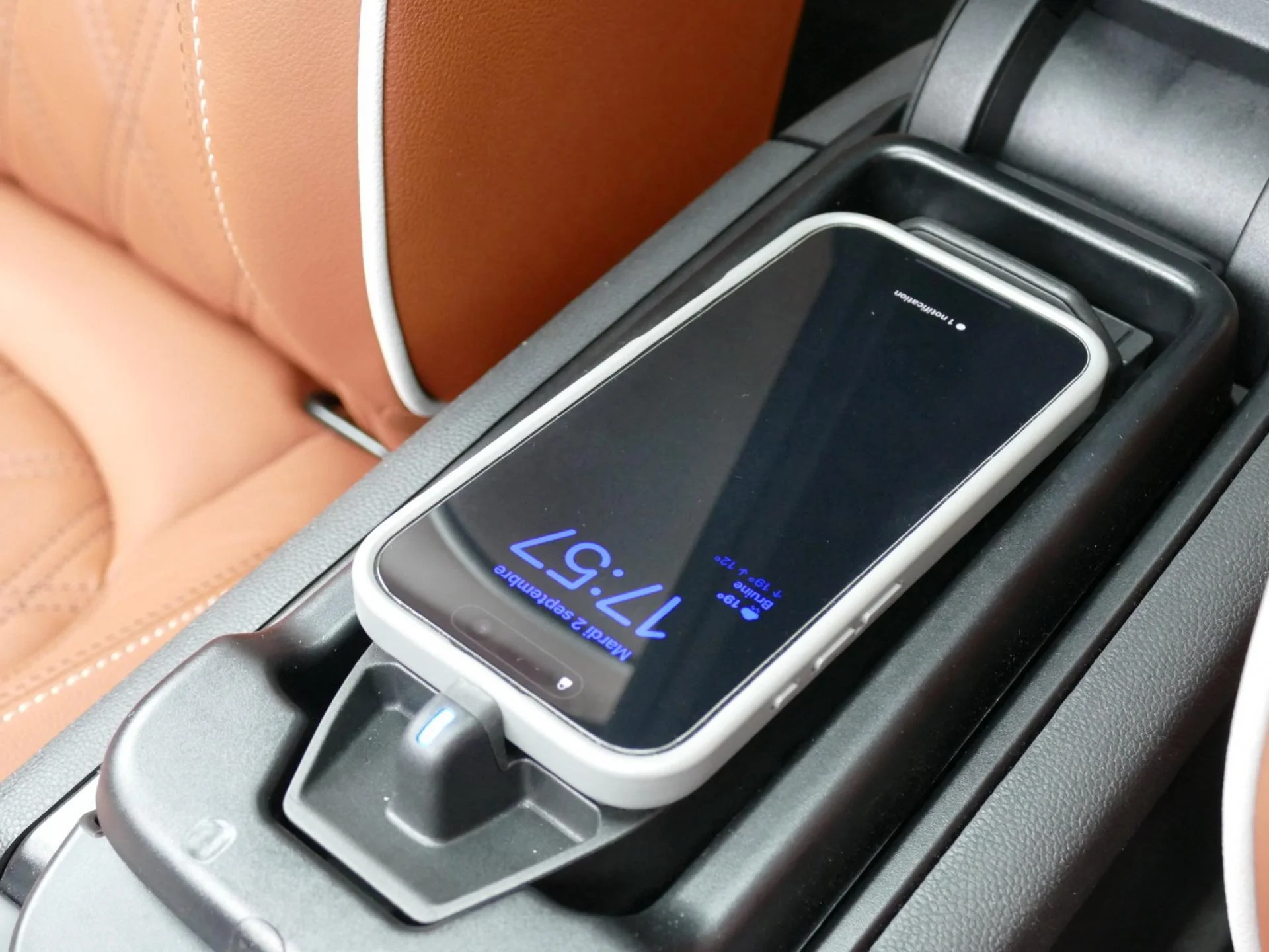 MINI CLUBMAN - Miniature 23 sur 39 - Cliquer pour voir cette photo