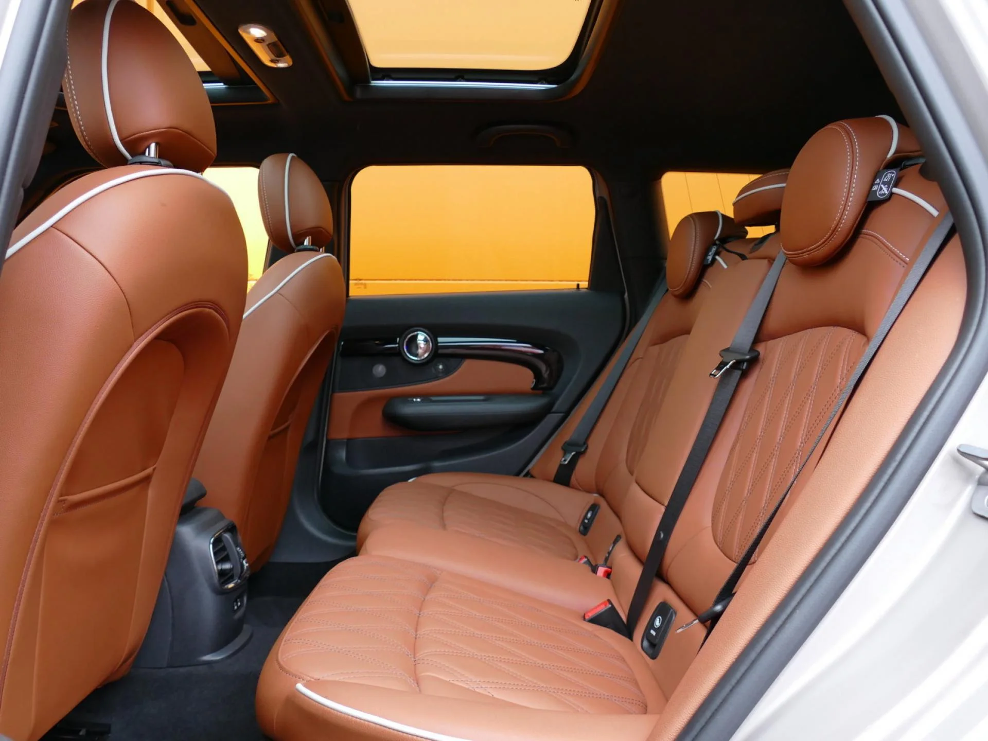 MINI CLUBMAN - Miniature 7 sur 39 - Cliquer pour voir cette photo