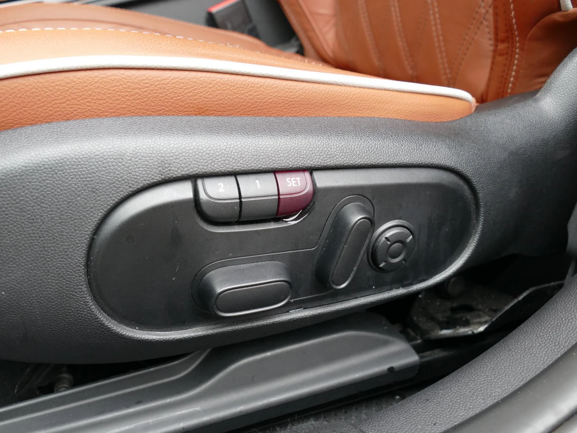 MINI CLUBMAN - Miniature 22 sur 39 - Cliquer pour voir cette photo