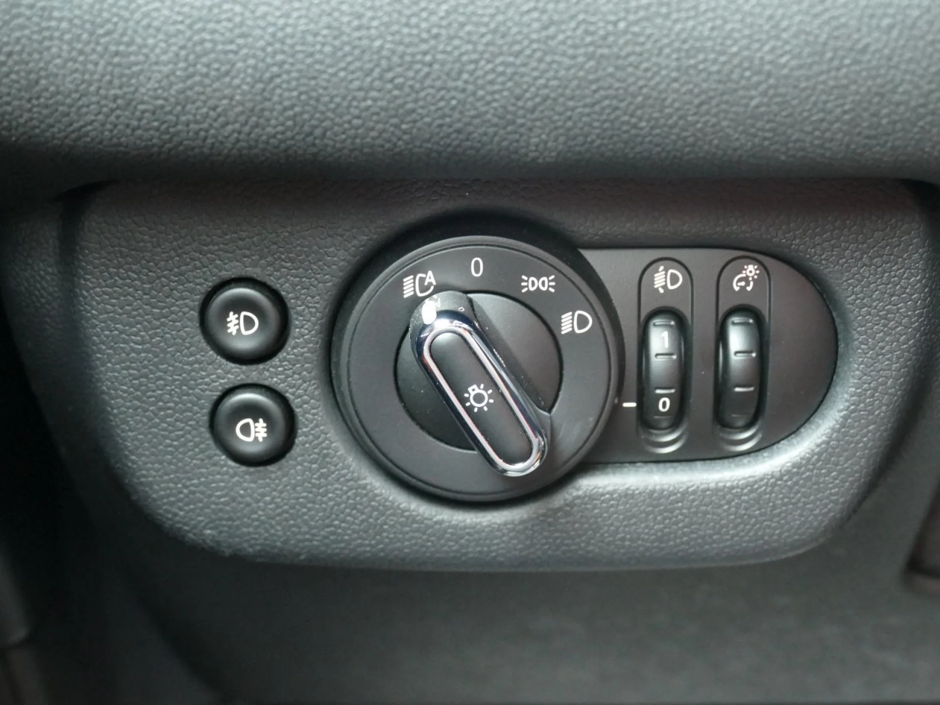 MINI CLUBMAN - Miniature 25 sur 39 - Cliquer pour voir cette photo