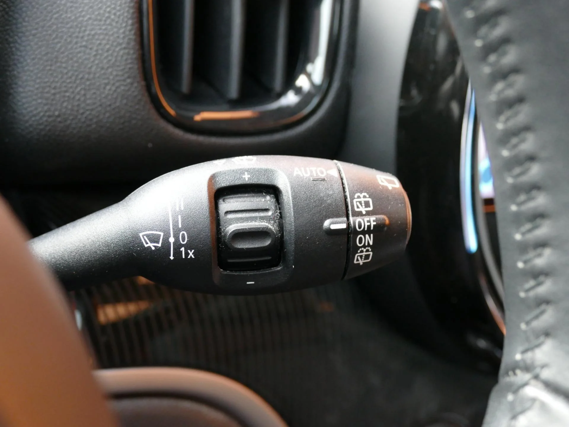 MINI COUNTRYMAN - Miniature 27 sur 36 - Cliquer pour voir cette photo