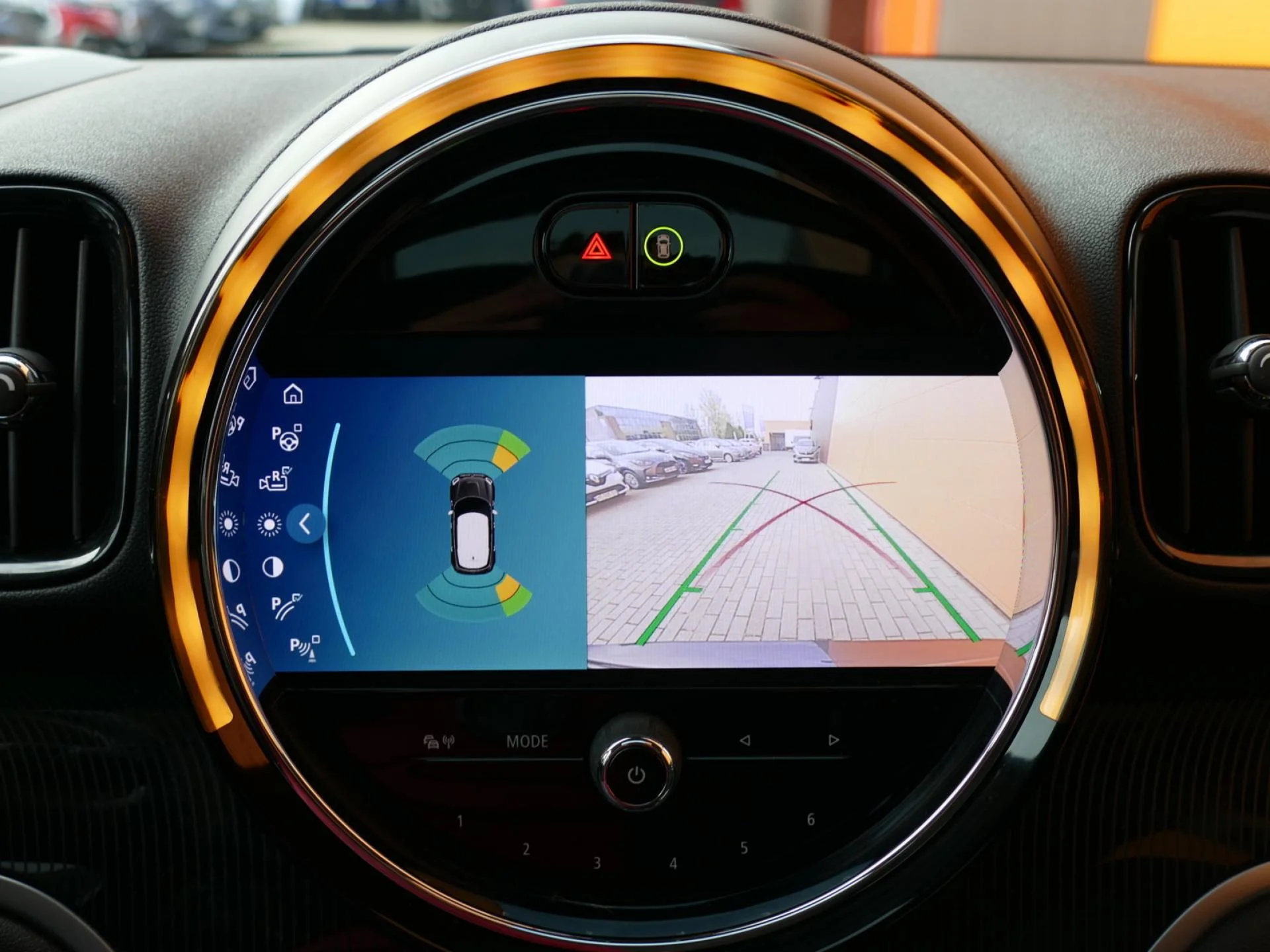 MINI COUNTRYMAN - Miniature 9 sur 36 - Cliquer pour voir cette photo