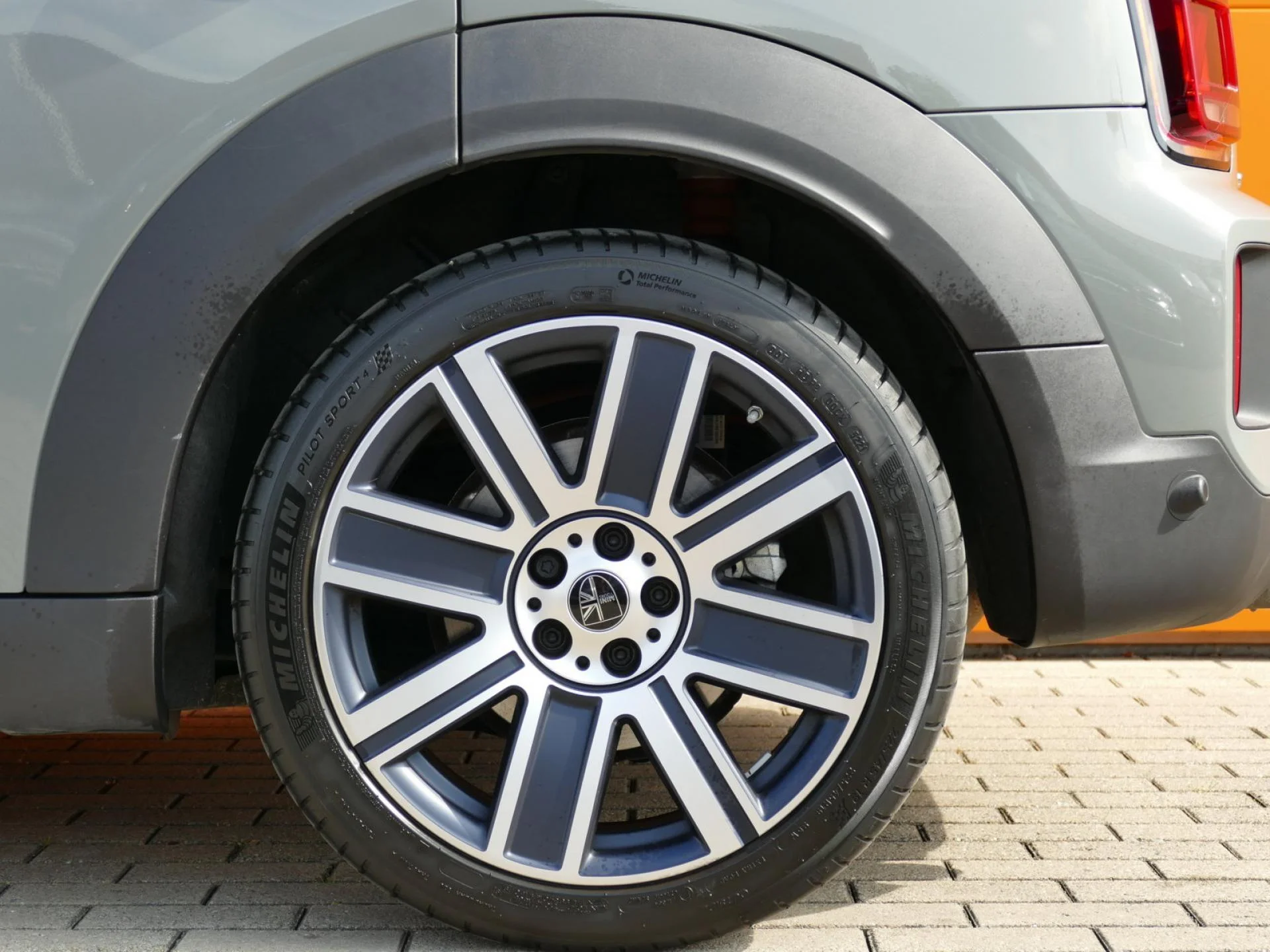 MINI COUNTRYMAN - Miniature 37 sur 37 - Cliquer pour voir cette photo
