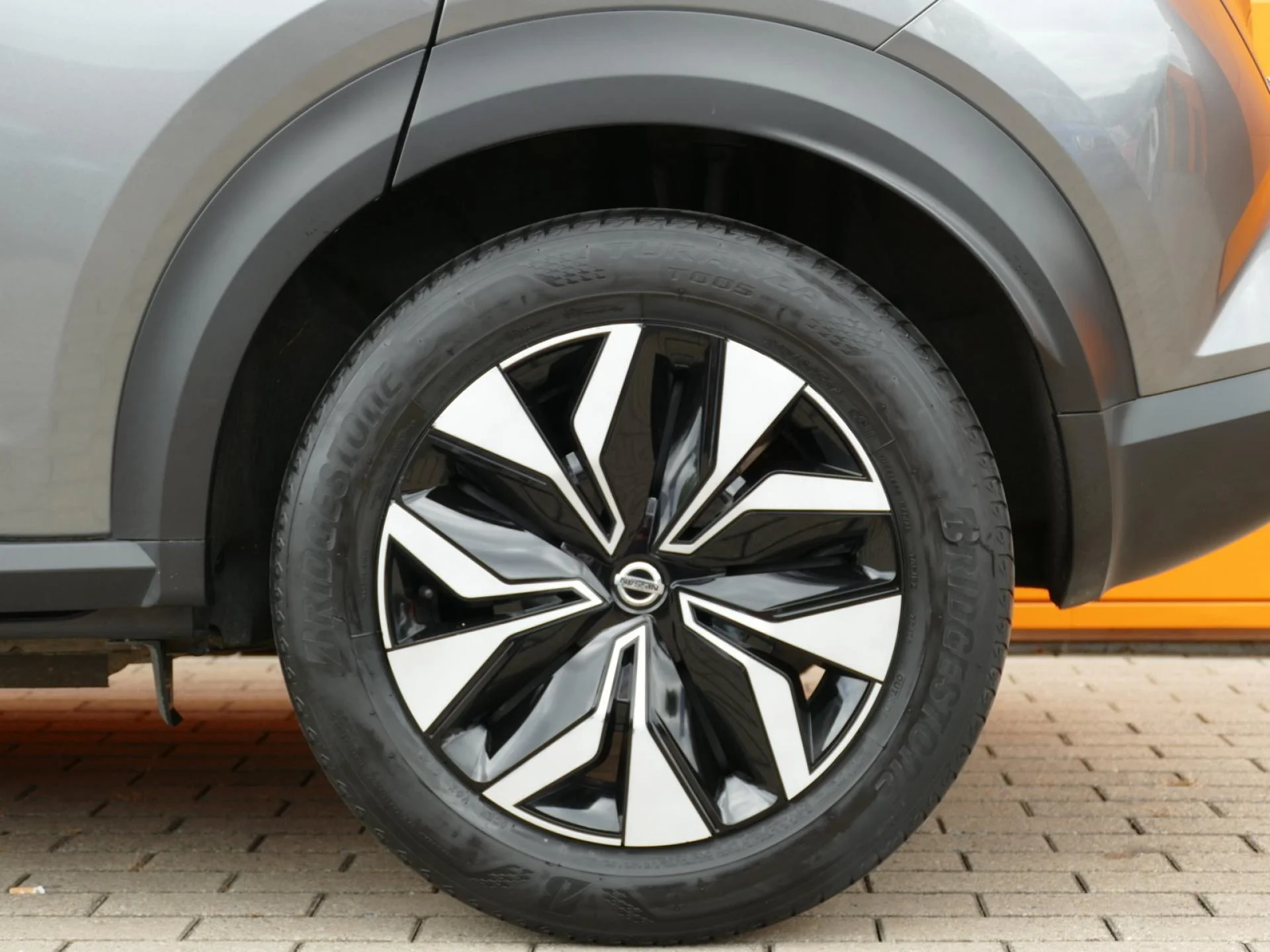NISSAN JUKE - Miniature 31 sur 32 - Cliquer pour voir cette photo