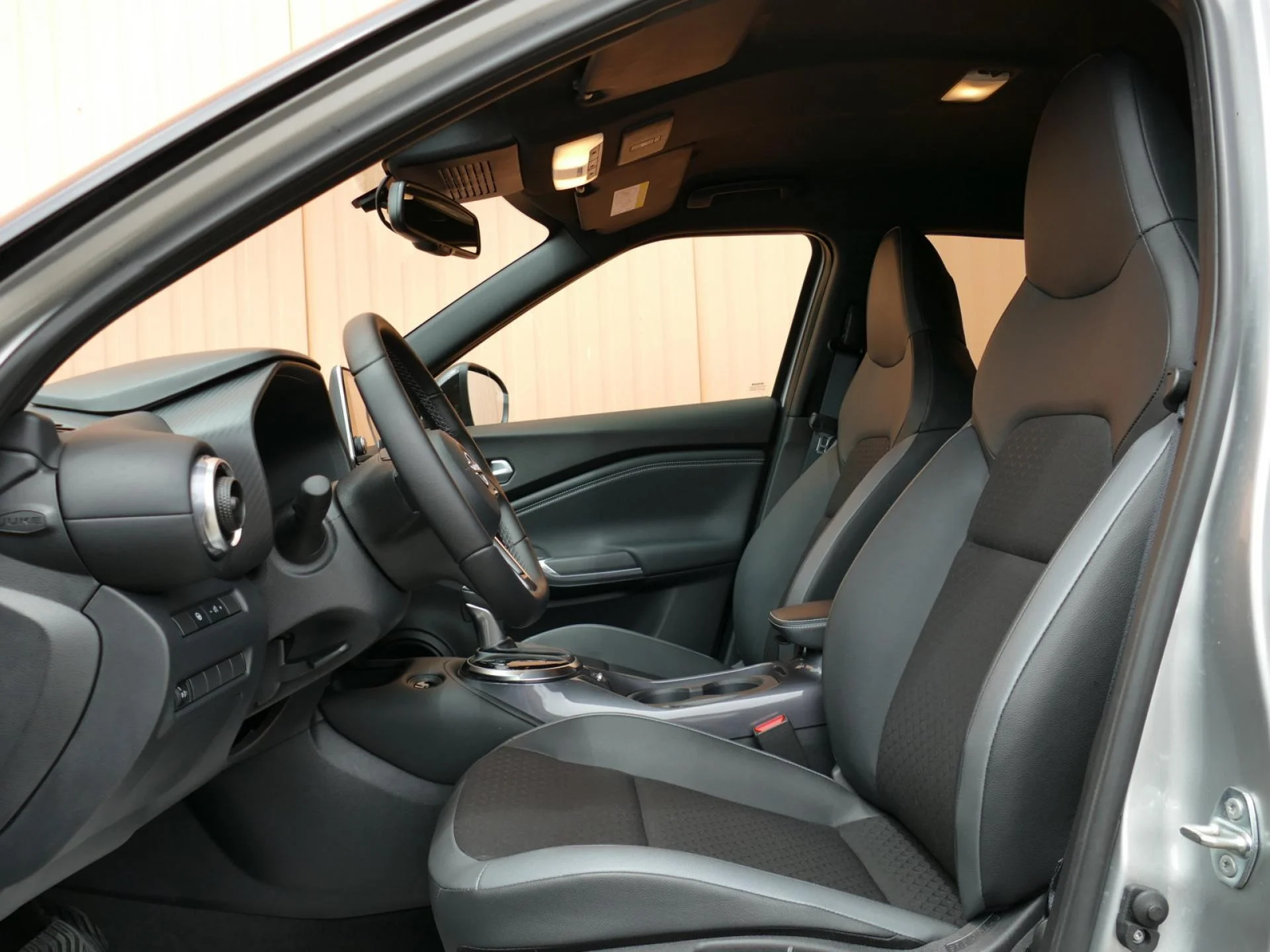 NISSAN JUKE - Miniature 6 sur 24 - Cliquer pour voir cette photo
