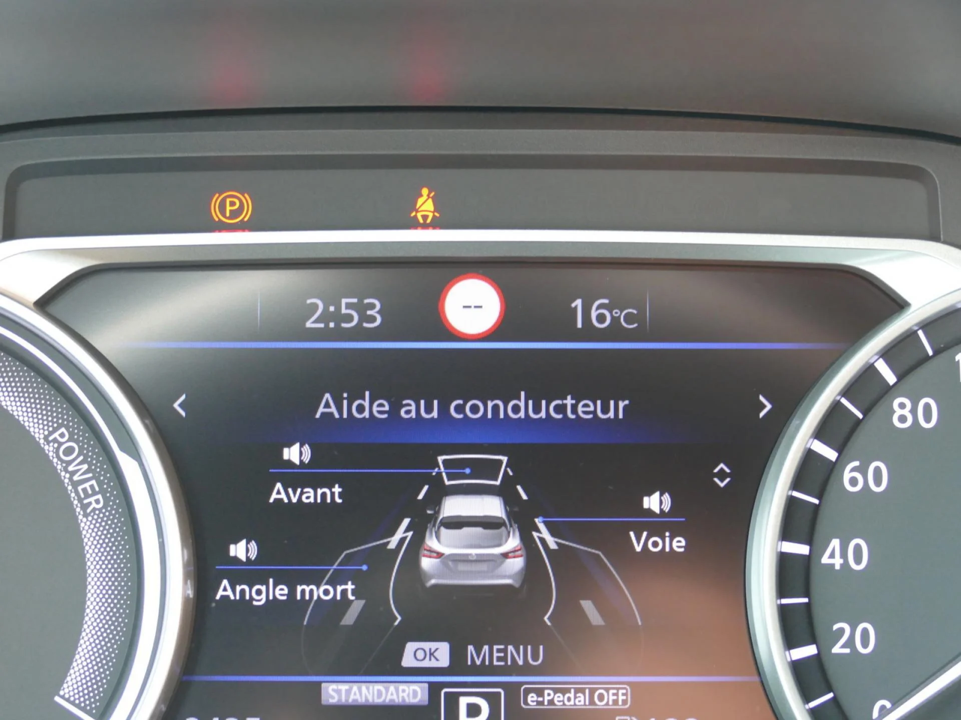 NISSAN JUKE - Miniature 23 sur 24 - Cliquer pour voir cette photo