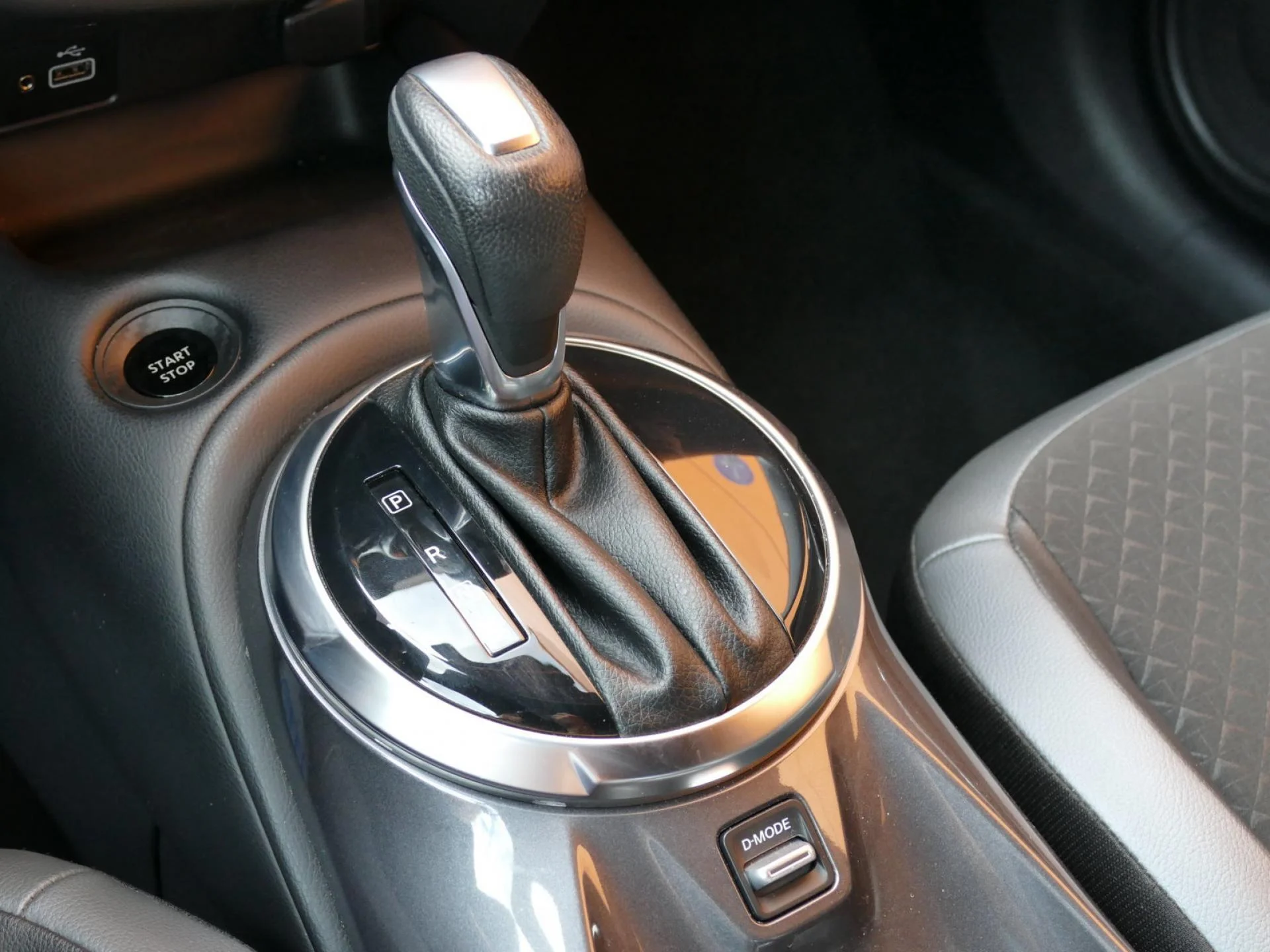 NISSAN JUKE - Miniature 18 sur 32 - Cliquer pour voir cette photo