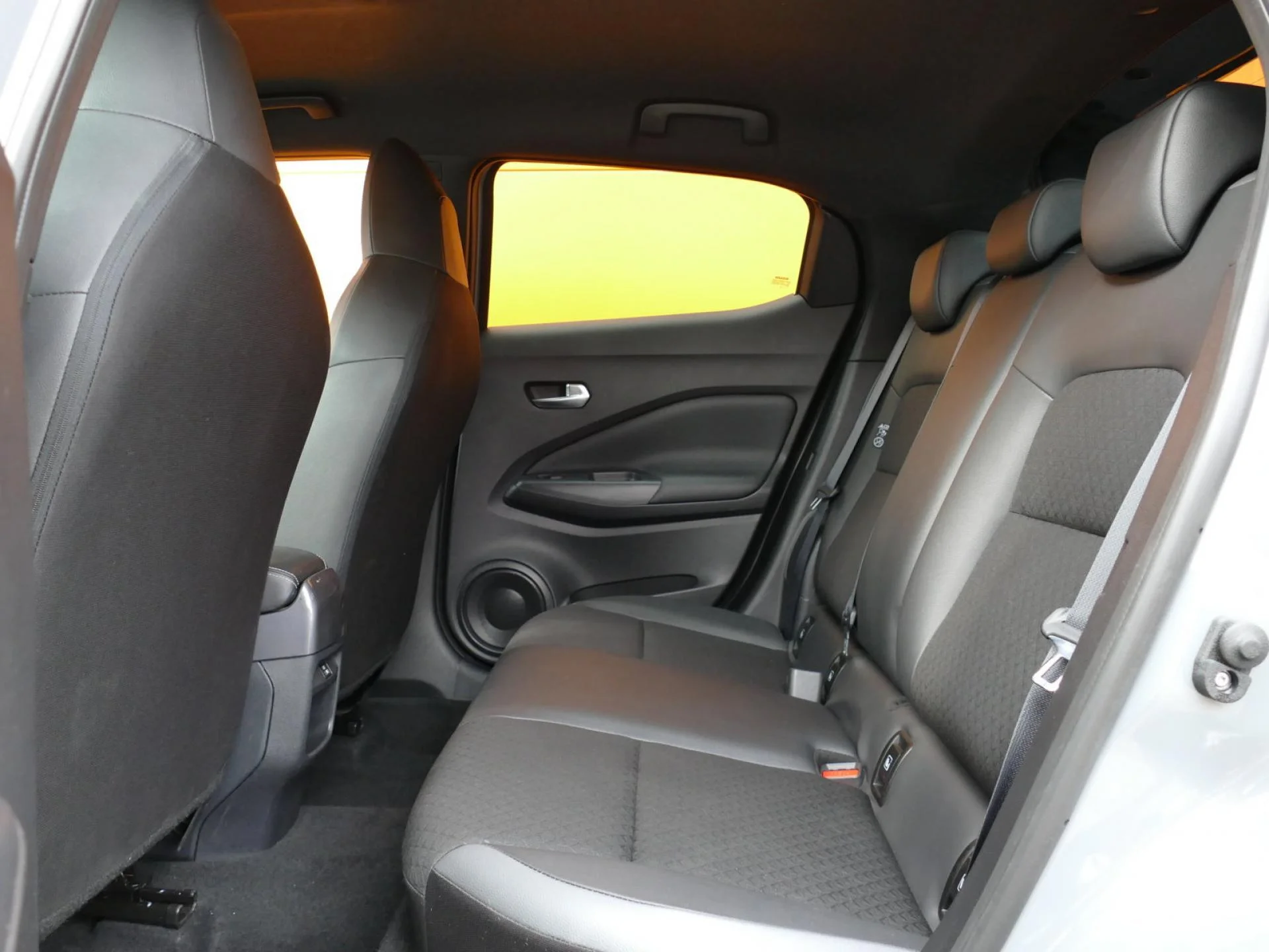 NISSAN JUKE - Miniature 8 sur 32 - Cliquer pour voir cette photo