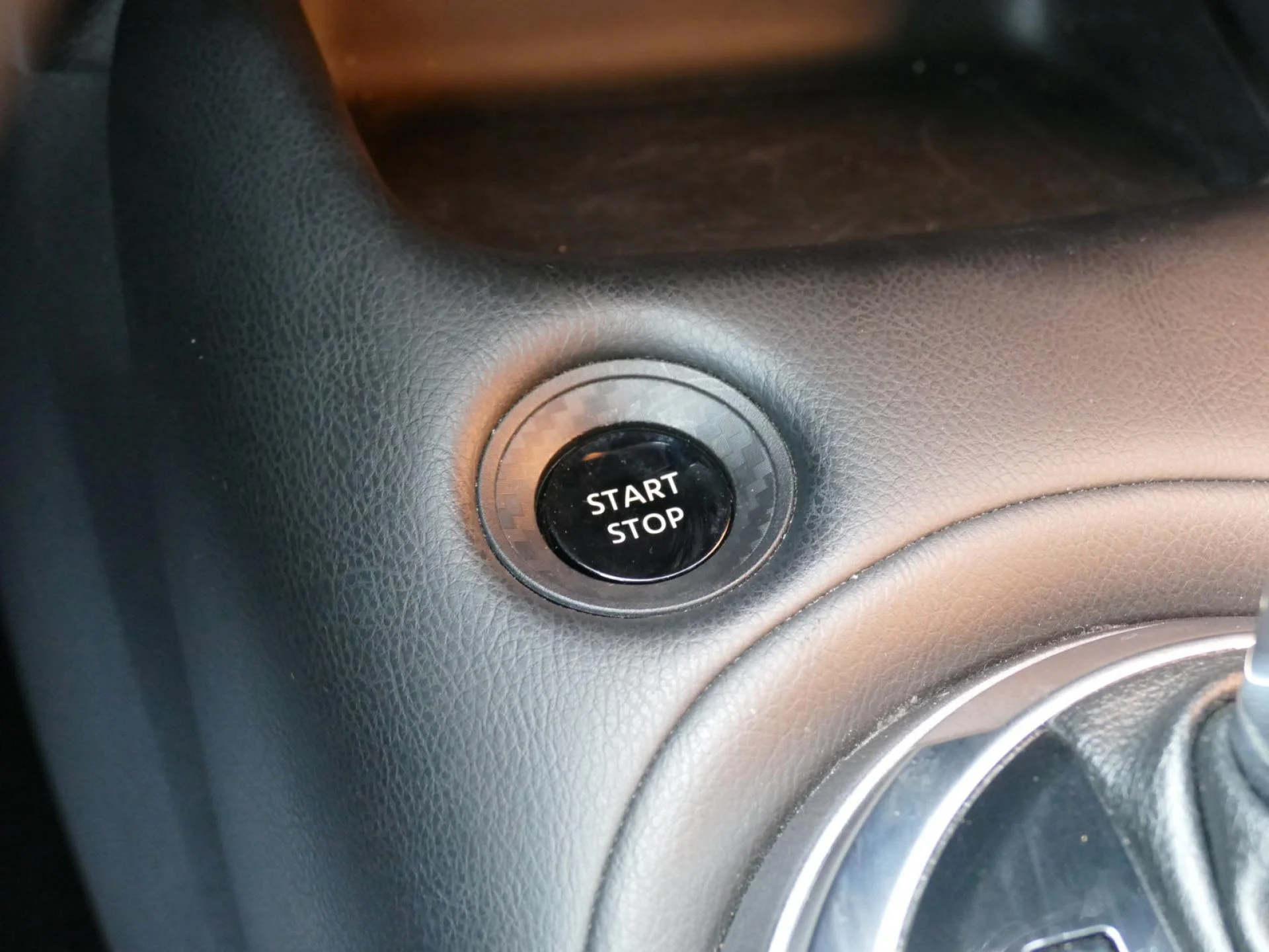 NISSAN JUKE - Miniature 19 sur 32 - Cliquer pour voir cette photo
