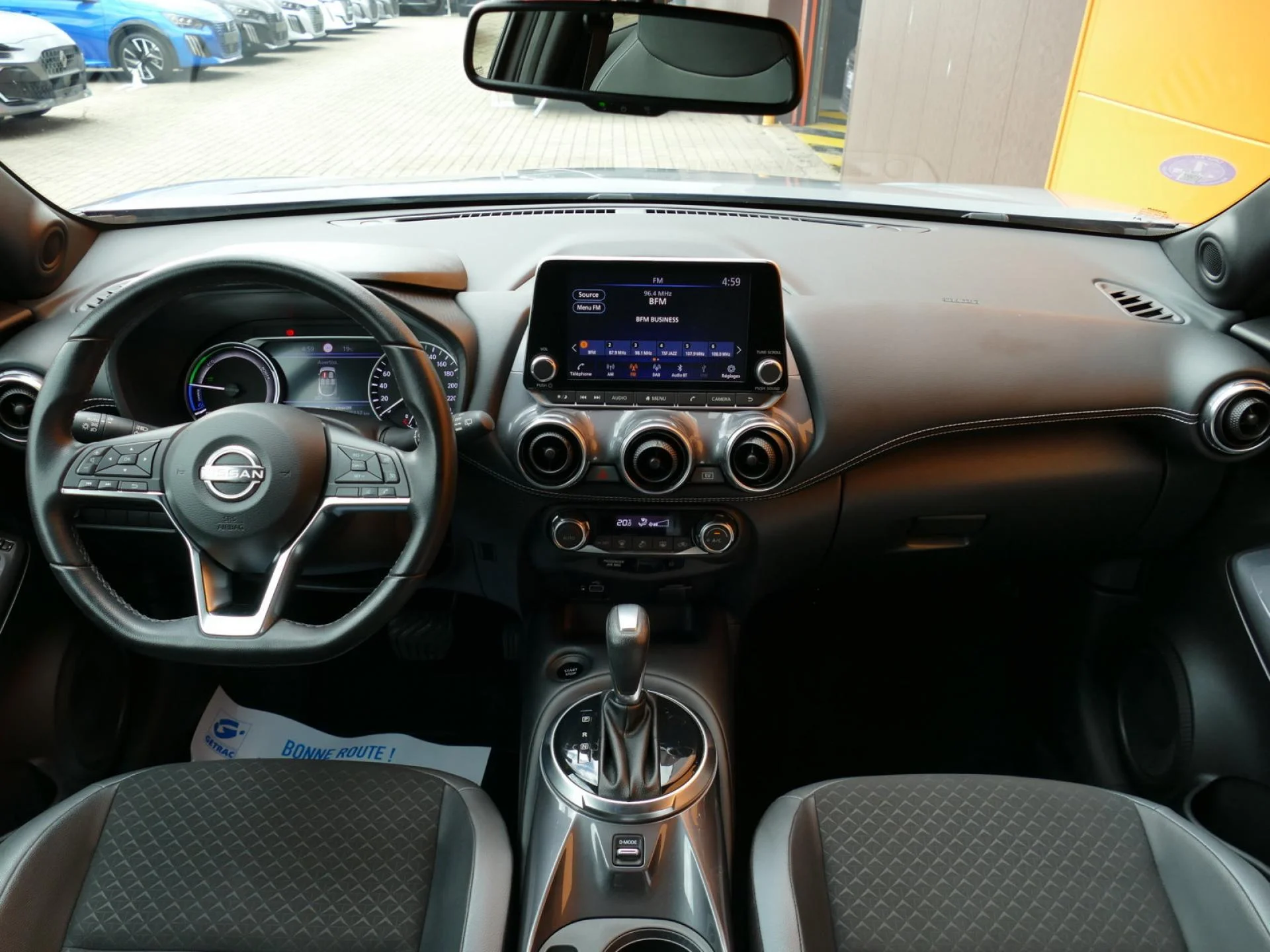 NISSAN JUKE - Miniature 6 sur 32 - Cliquer pour voir cette photo
