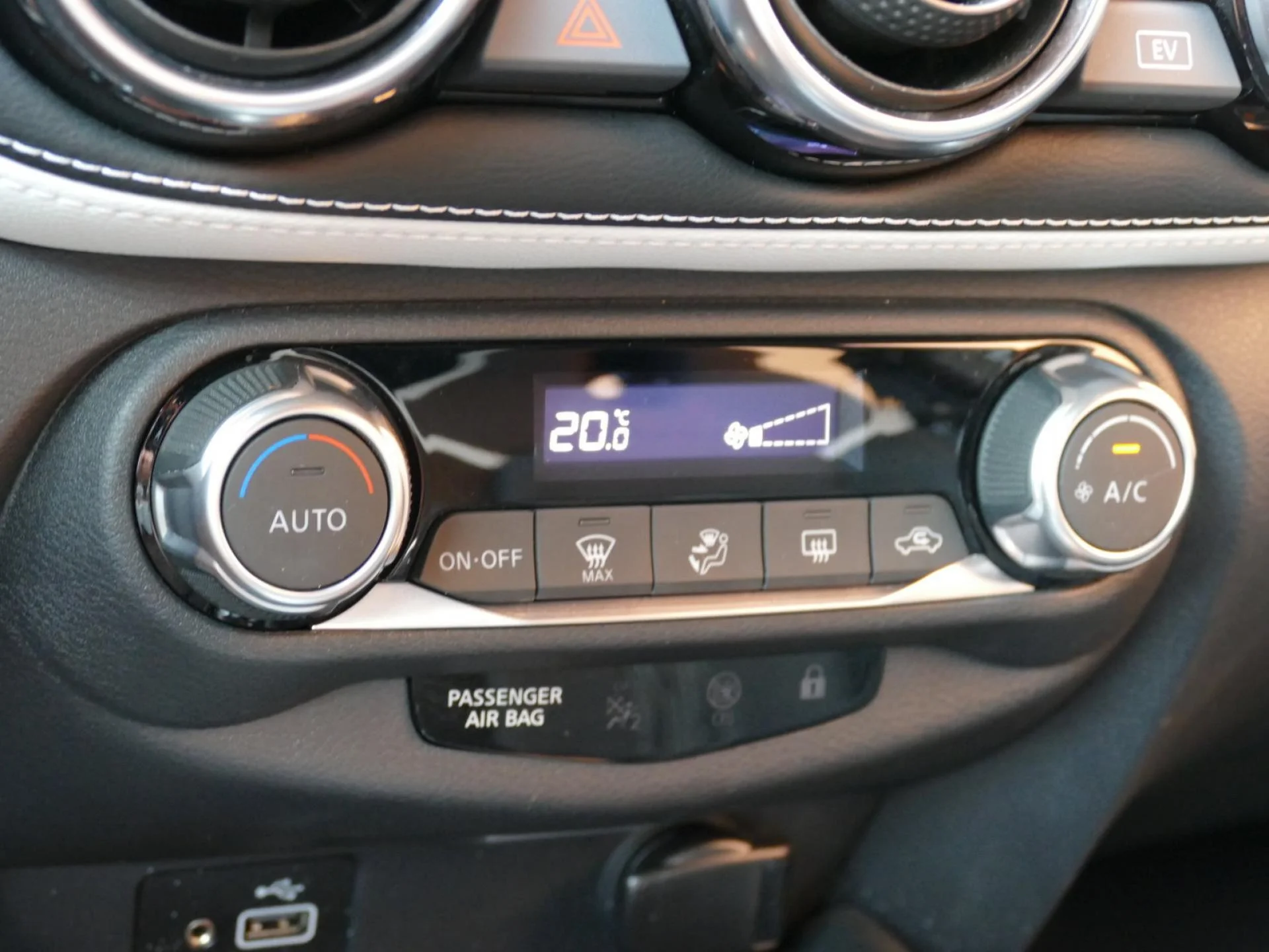 NISSAN JUKE - Miniature 13 sur 36 - Cliquer pour voir cette photo