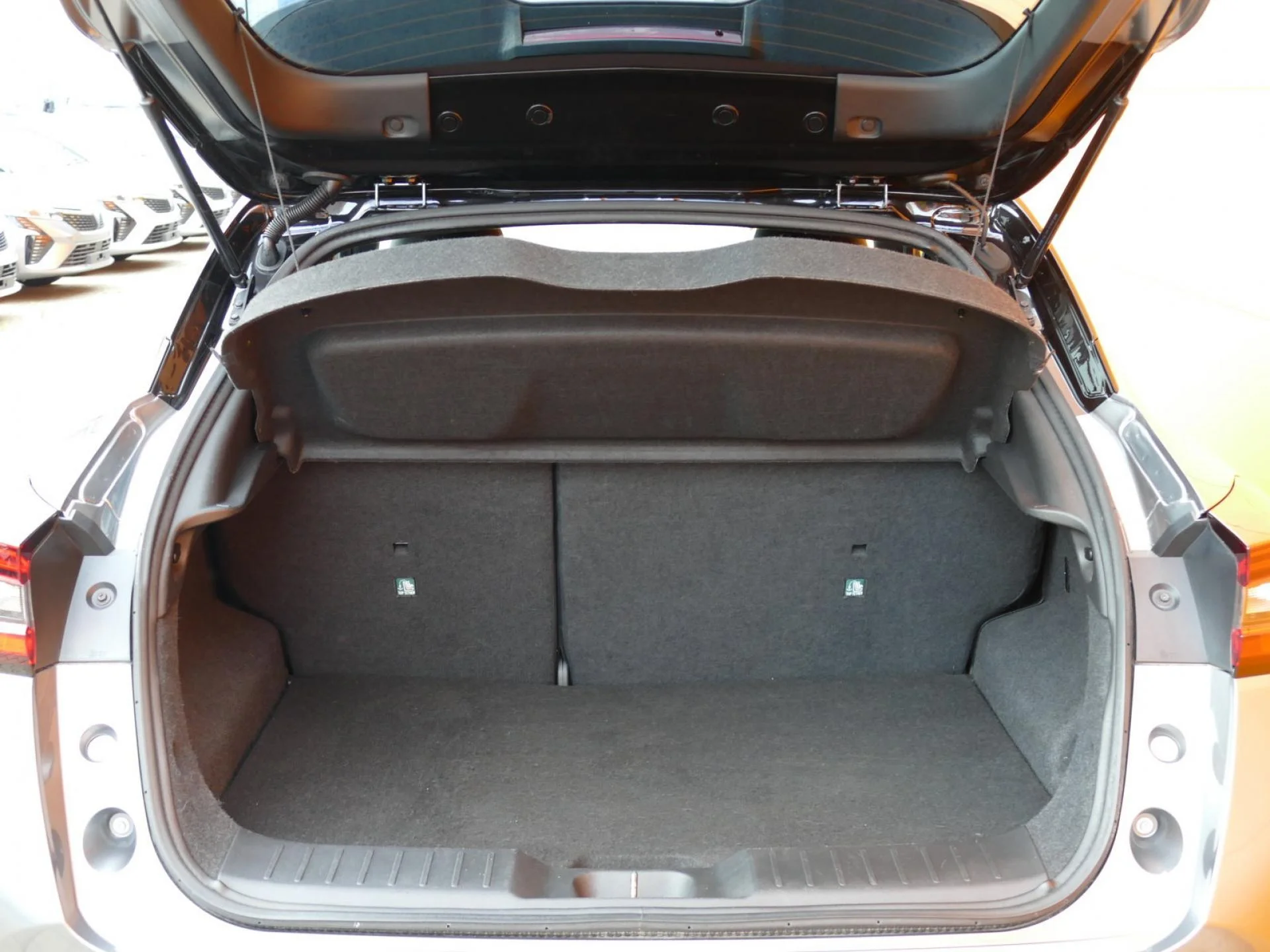 NISSAN JUKE - Miniature 8 sur 36 - Cliquer pour voir cette photo