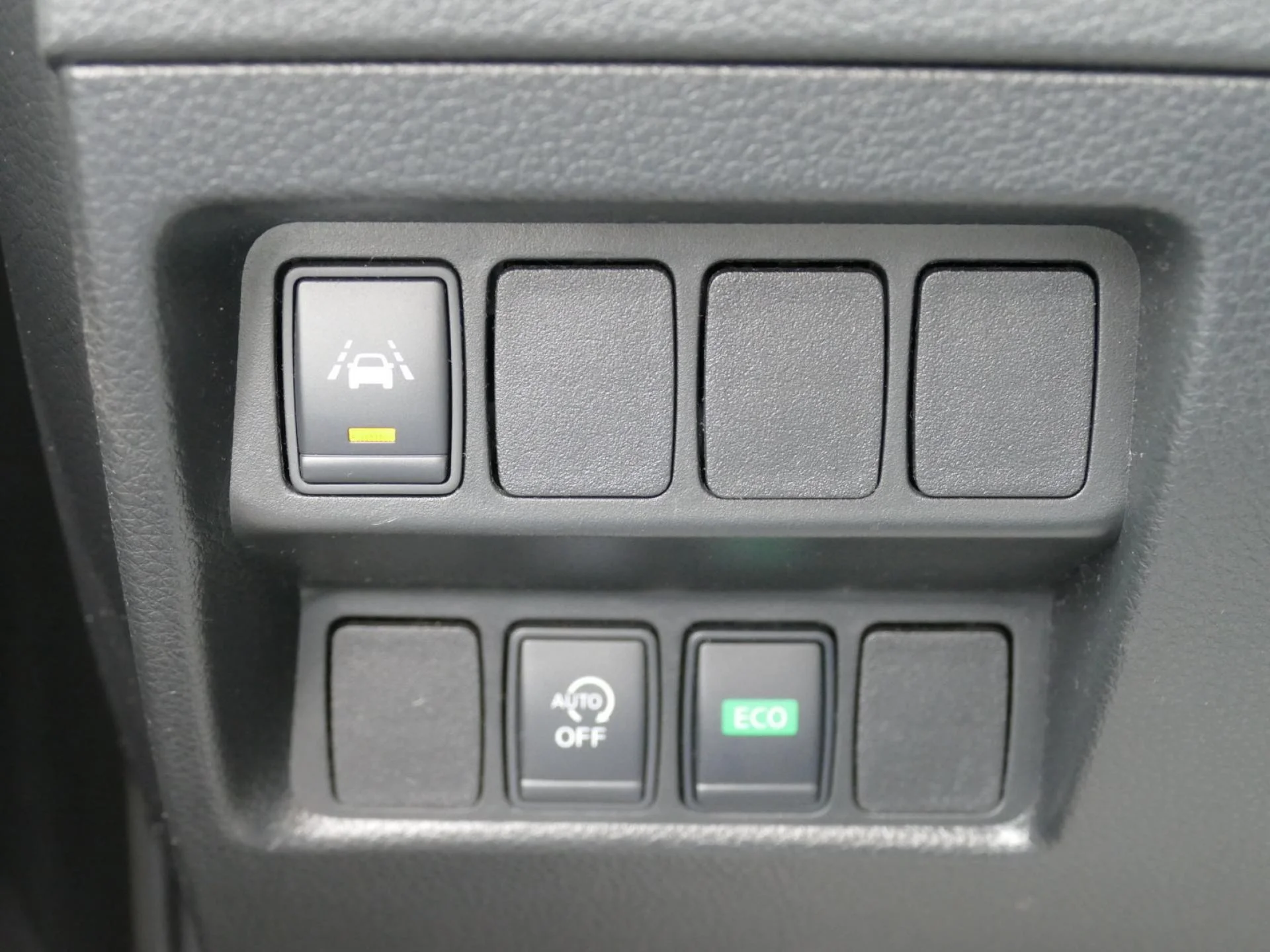NISSAN QASHQAI - Miniature 19 sur 32 - Cliquer pour voir cette photo