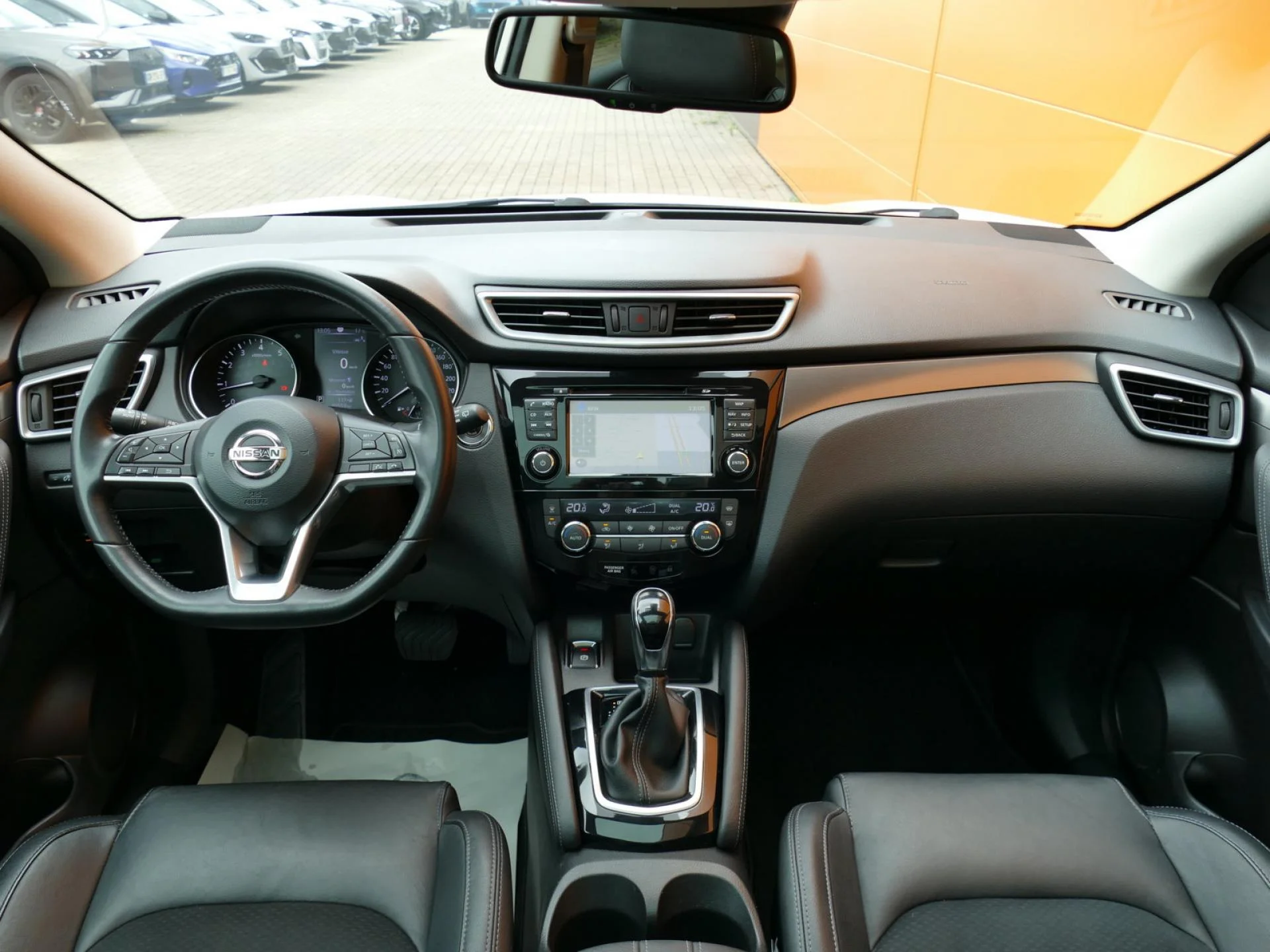 NISSAN QASHQAI - Miniature 5 sur 32 - Cliquer pour voir cette photo