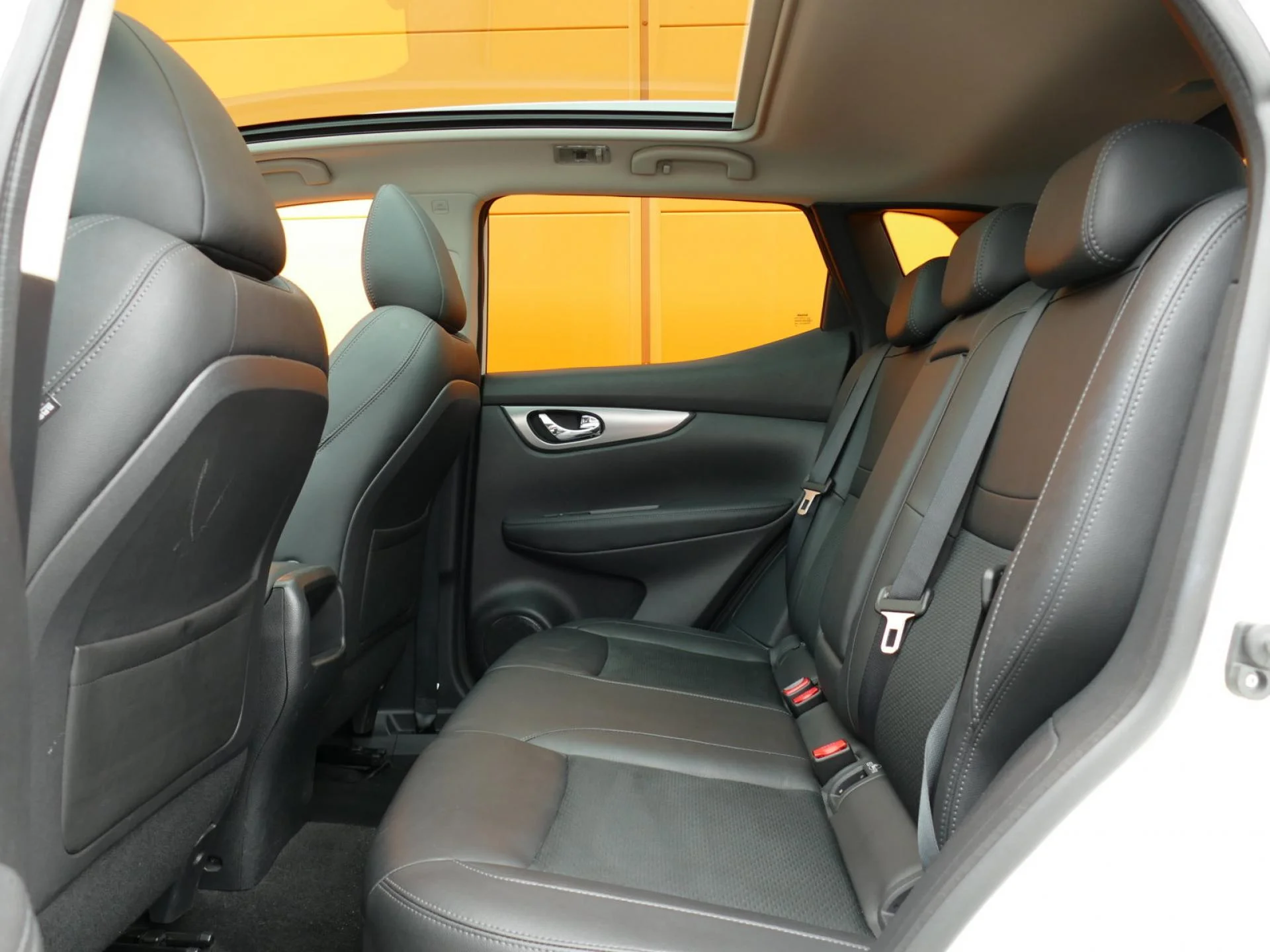 NISSAN QASHQAI - Miniature 7 sur 32 - Cliquer pour voir cette photo